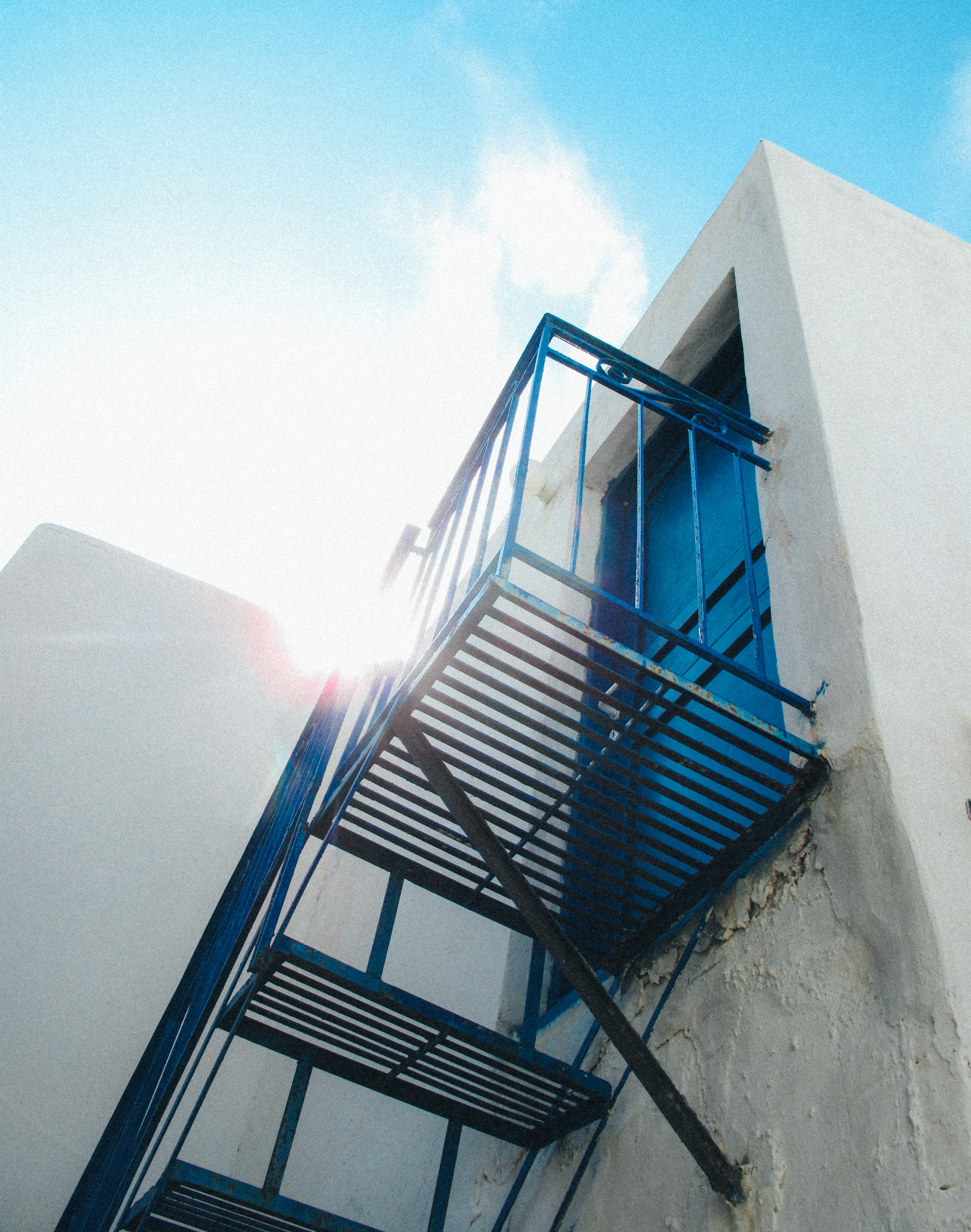 nature, architecture, door, day, outdoors, triangle, no people, sunlight, balcony, flare, building, railing, built structure, steps and staircases, window, Phone HD Wallpaper