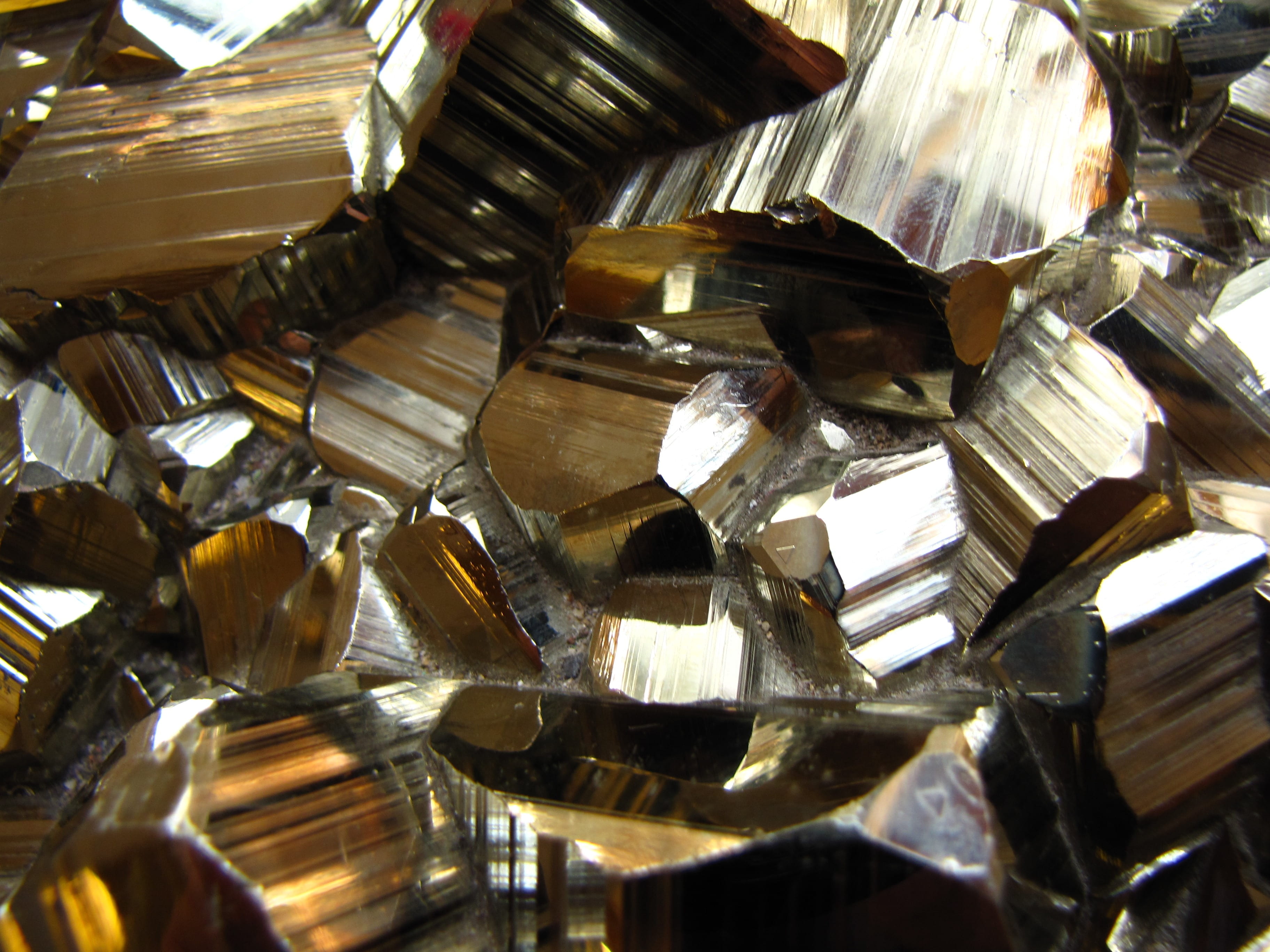 collection, shiny, damaged, no people, nature, metal, decor, indoors, focus on foreground, still life, macro, ingot, in a row, backgrounds, day, lot, surface, HD Wallpaper