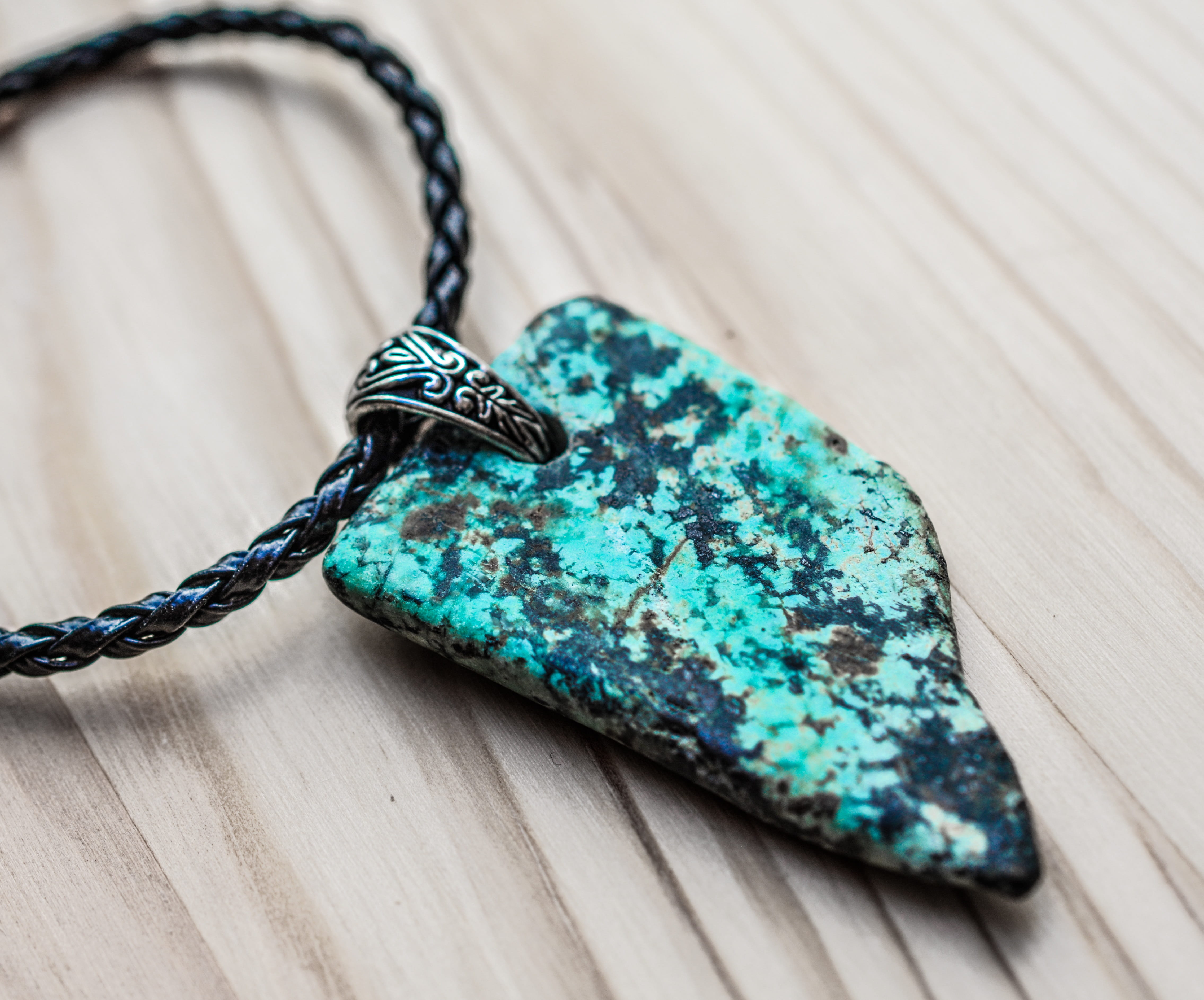 wood - material, jewelry, close-up, healing, teal, raw, natural, wood grain, mineralogy, gemstone, energy, indoors, alternative, 4K, cord, luxury, two objects, HD Wallpaper