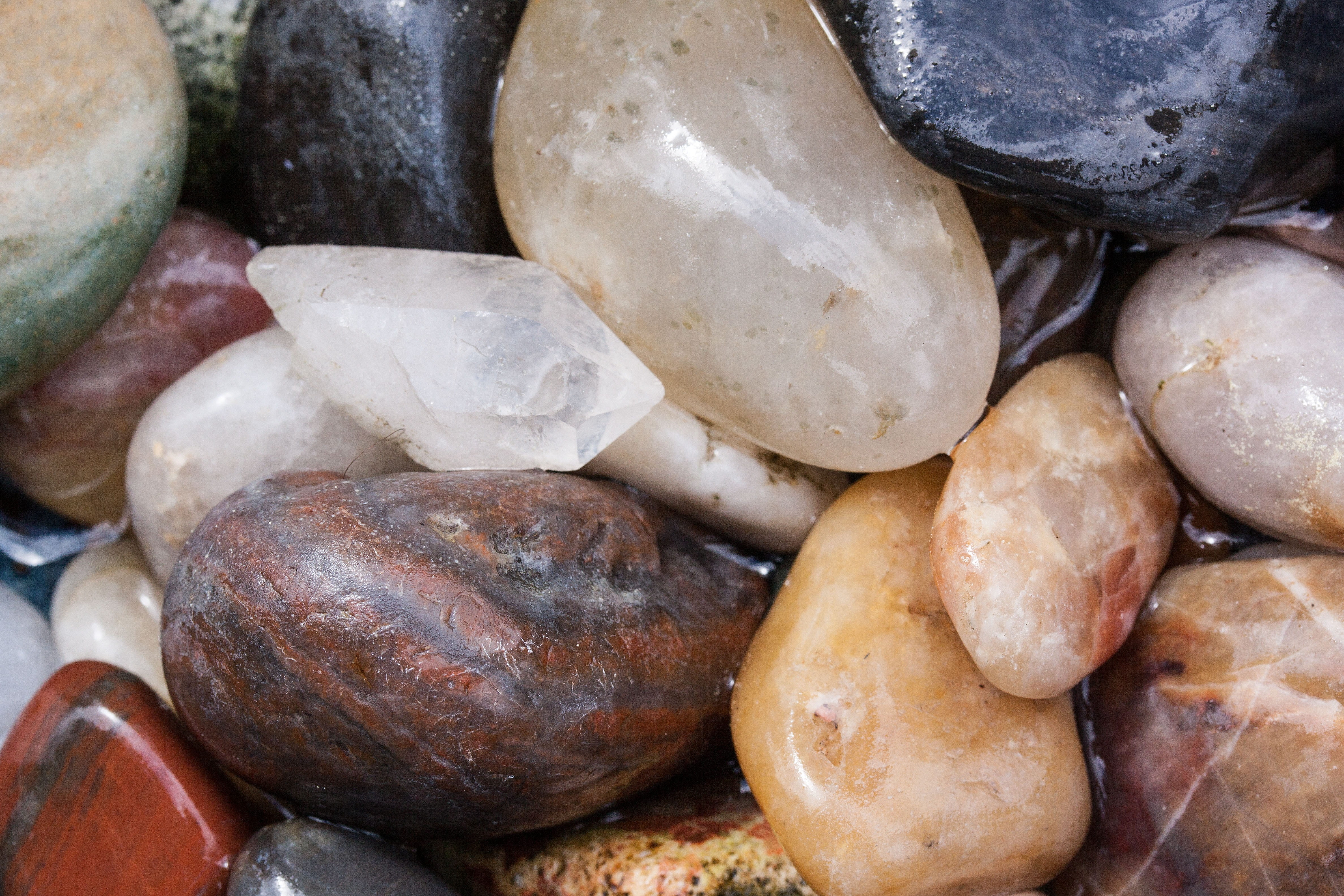 special stone, quartz, stones, assorted, market stall, retail, full frame, outdoors, freshness, brown, still life, backgrounds, abundance, shiny, market, HD Wallpaper