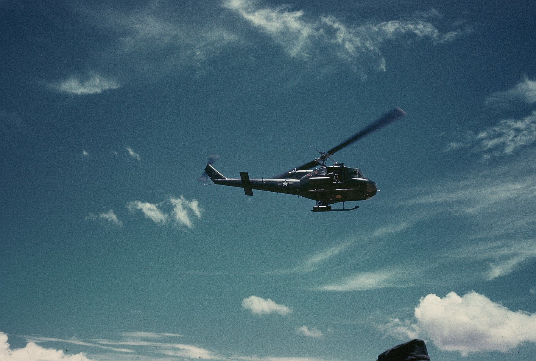 Bell UH-1 Iroquois, Military Helicopters, 720P, HD Wallpaper