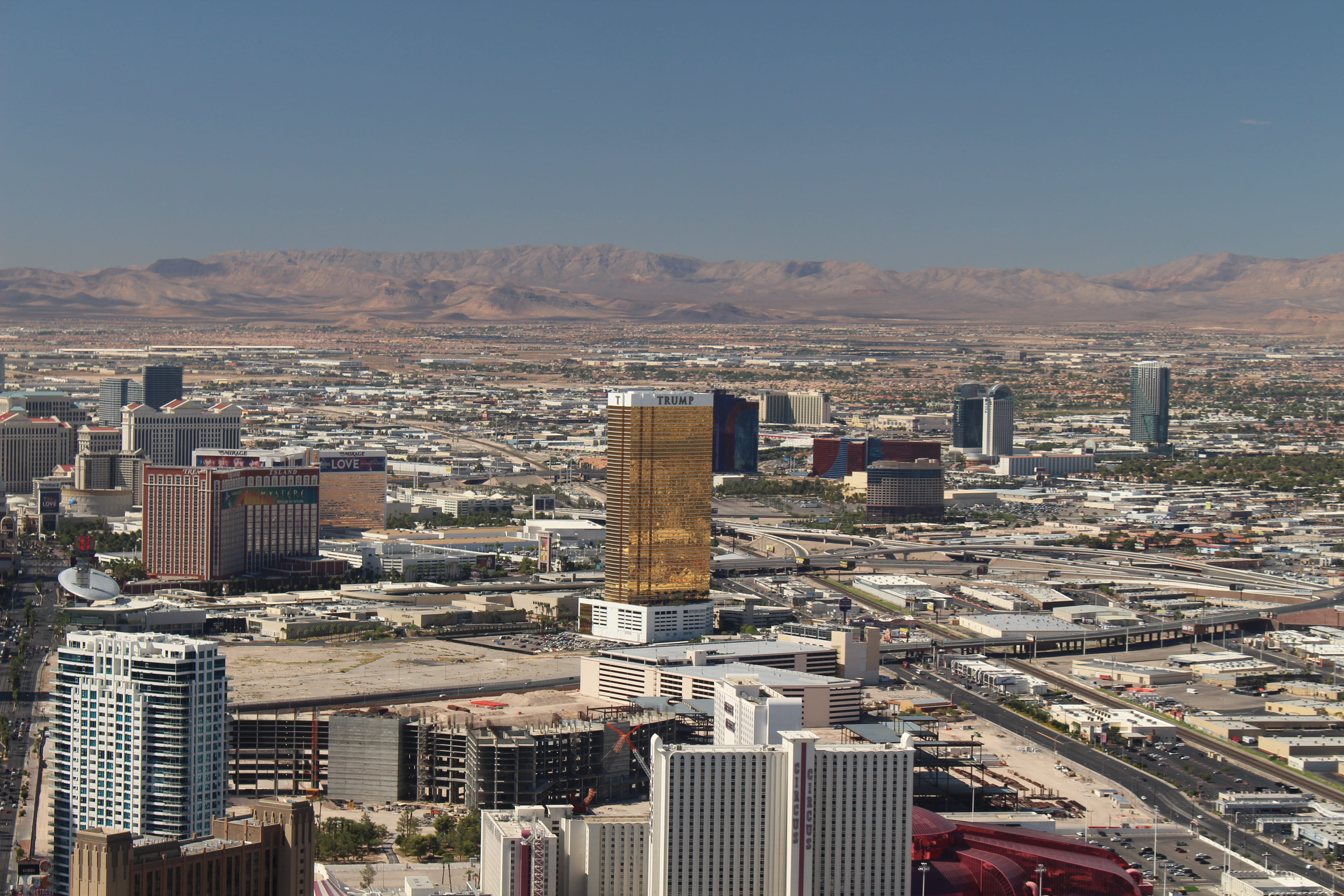 outdoors, no people, sky, travel destinations, tall - high, 5K, building, residential district, stratosphere (on las vegas blvd), day, built structure, HD Wallpaper
