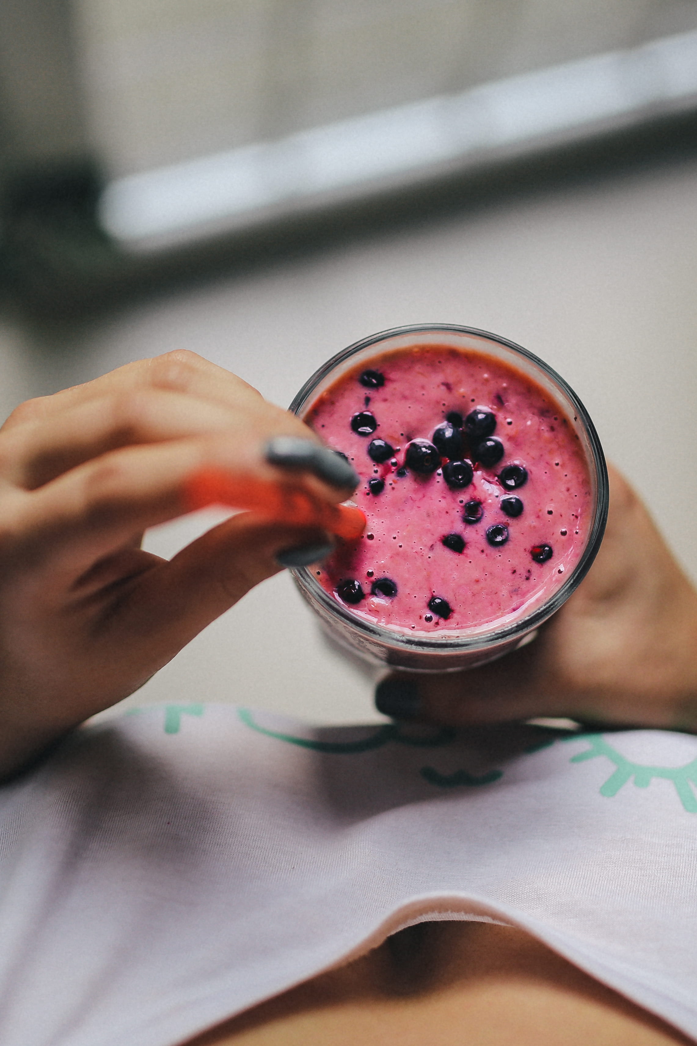 yogurt, diet, eating, females, food And Drink, human Hand, breakfast, 2K, lifestyles, human body part, dessert, blueberries, part Of, people, meal, morning, Phone HD Wallpaper