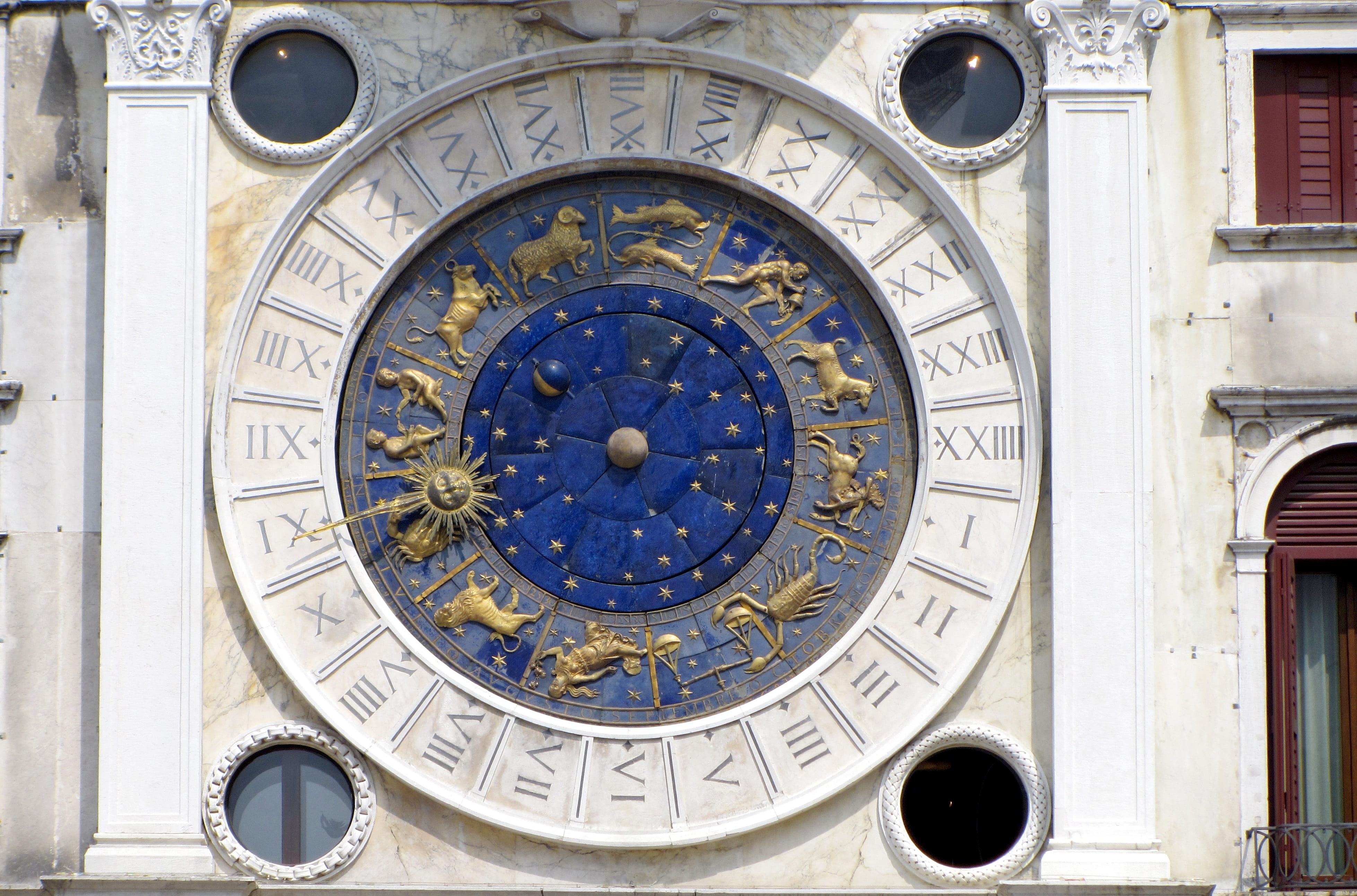 low angle view, venice, ornate, decor, astronomy, famous Place, astronomical clock, church, minute hand, astrology sign, geometric shape, day, zodiac, city, HD Wallpaper