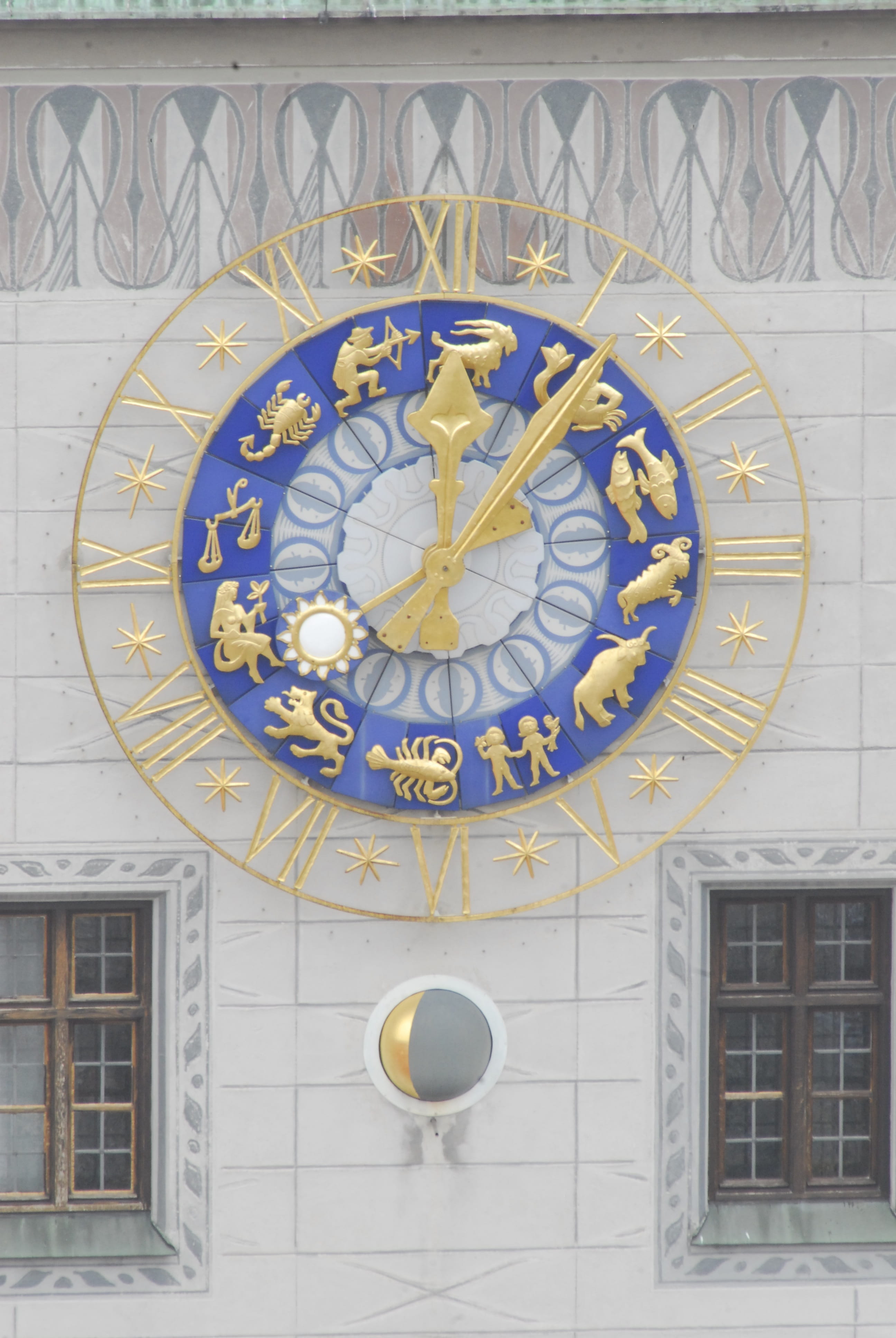 decoration, ornate, zodiac sign, munich, 4K, circle, no people, within, wall - building feature, minute hand, day, gold, creativity, representation, clock, Phone HD Wallpaper