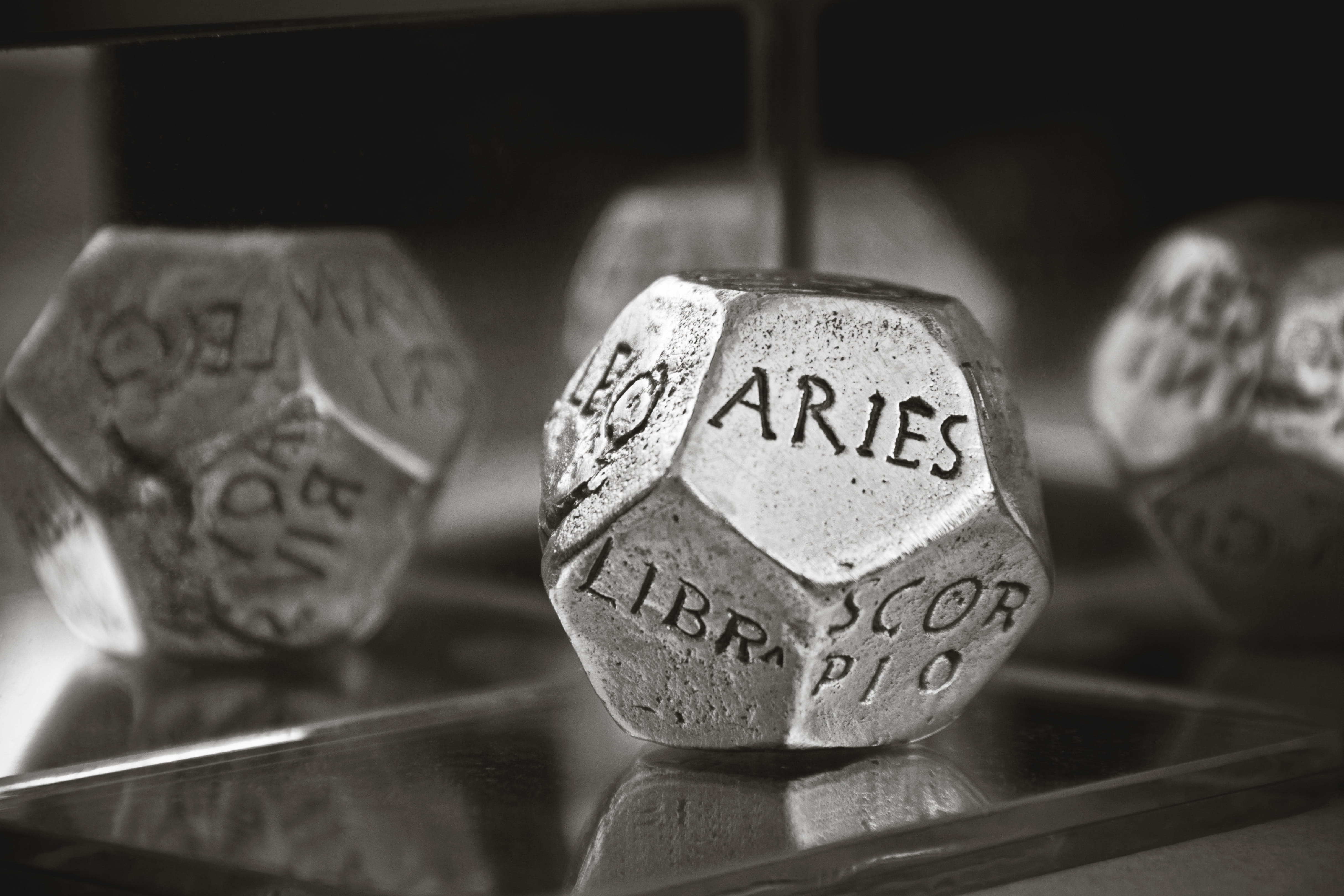 constellation, communication, no people, close-up, metal, astronomy, art and craft, scale, stones, silver, wood - material, text, table, dice, number, western script, HD Wallpaper