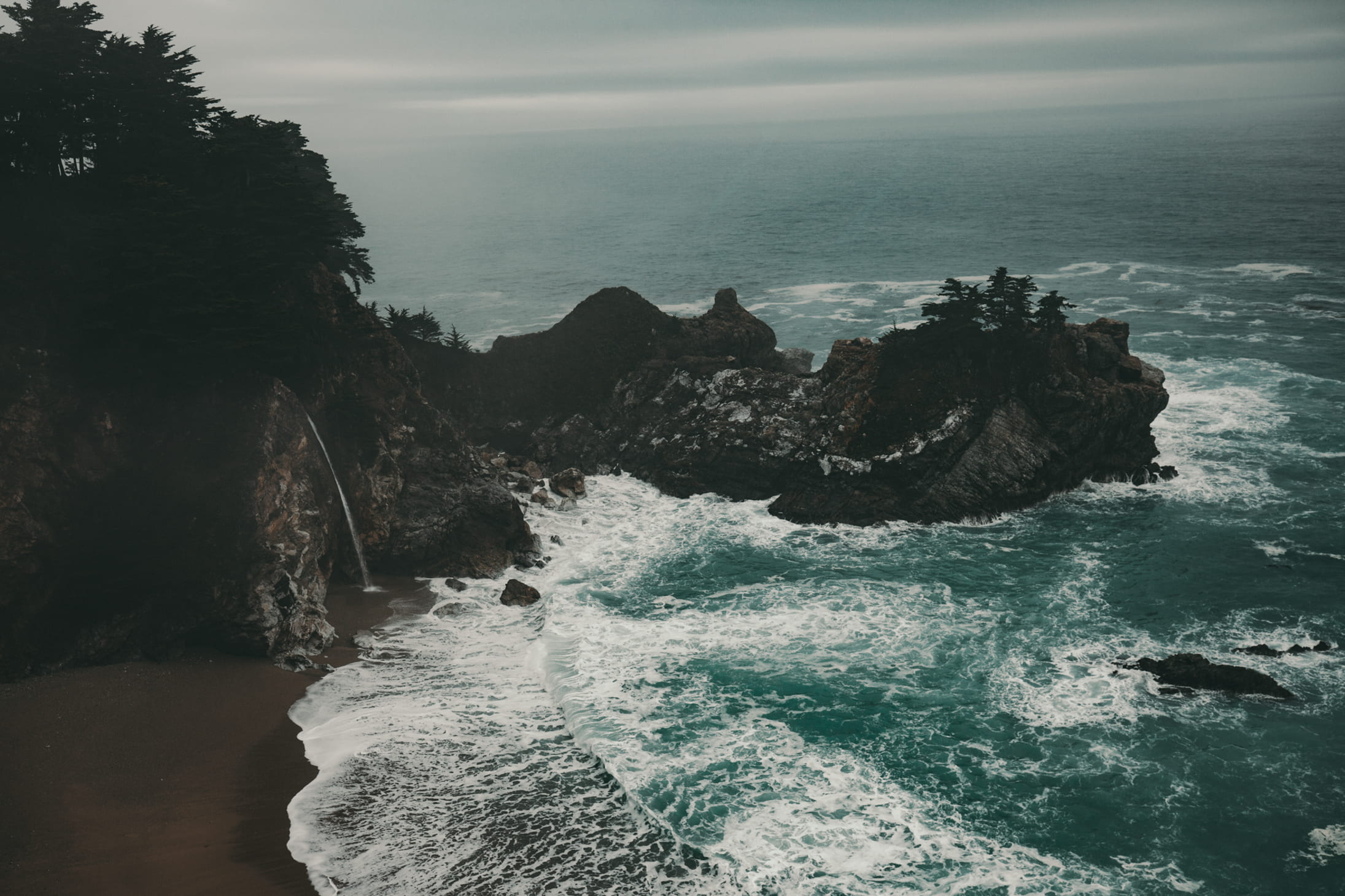 motion, no people, gloomy, rock formation, explore, outdoors, storming, travel, land, water, horizon, sport, rock - object, aerial, adventurer, mcway falls, HD Wallpaper