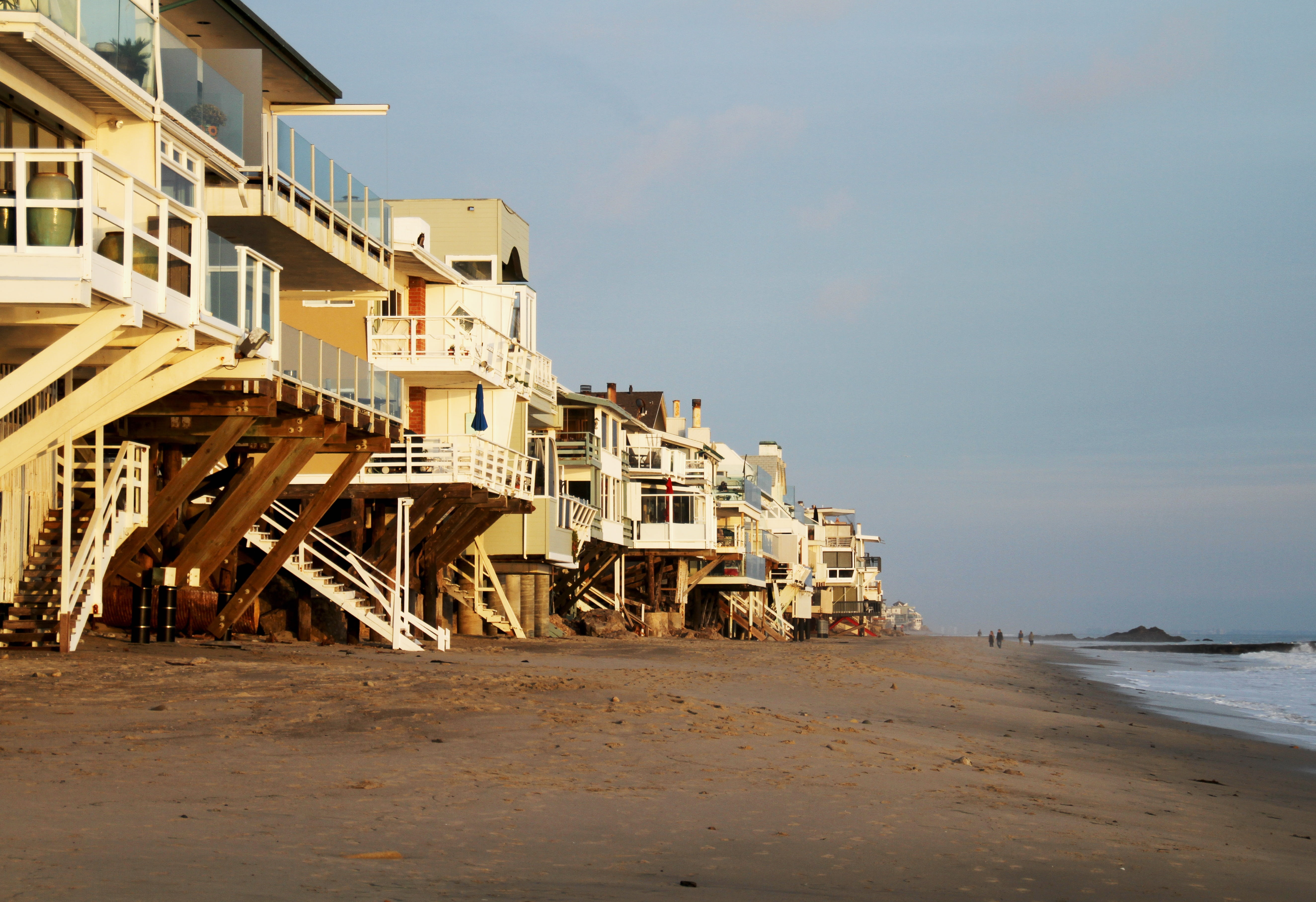 house, nature, land, pacific, beach, california, residential district, sunlight, sky, built structure, outdoors, usa, building, day, sand, malibu, building exterior, HD Wallpaper
