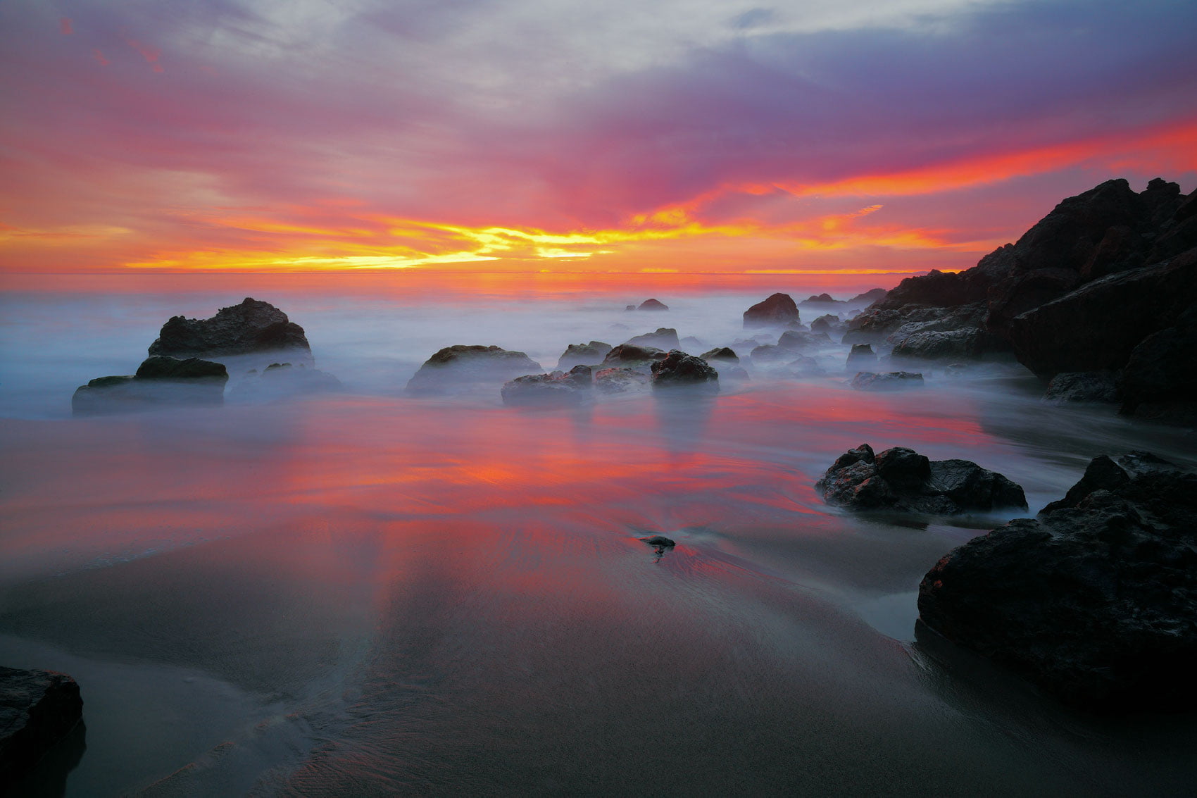 beach, Landscapes, rock - Object, Reflections, scenics, longexposure, California, skies, Misty, nature, sand, white sky, sea, betta, landscape, stone, fire  cloud, HD Wallpaper