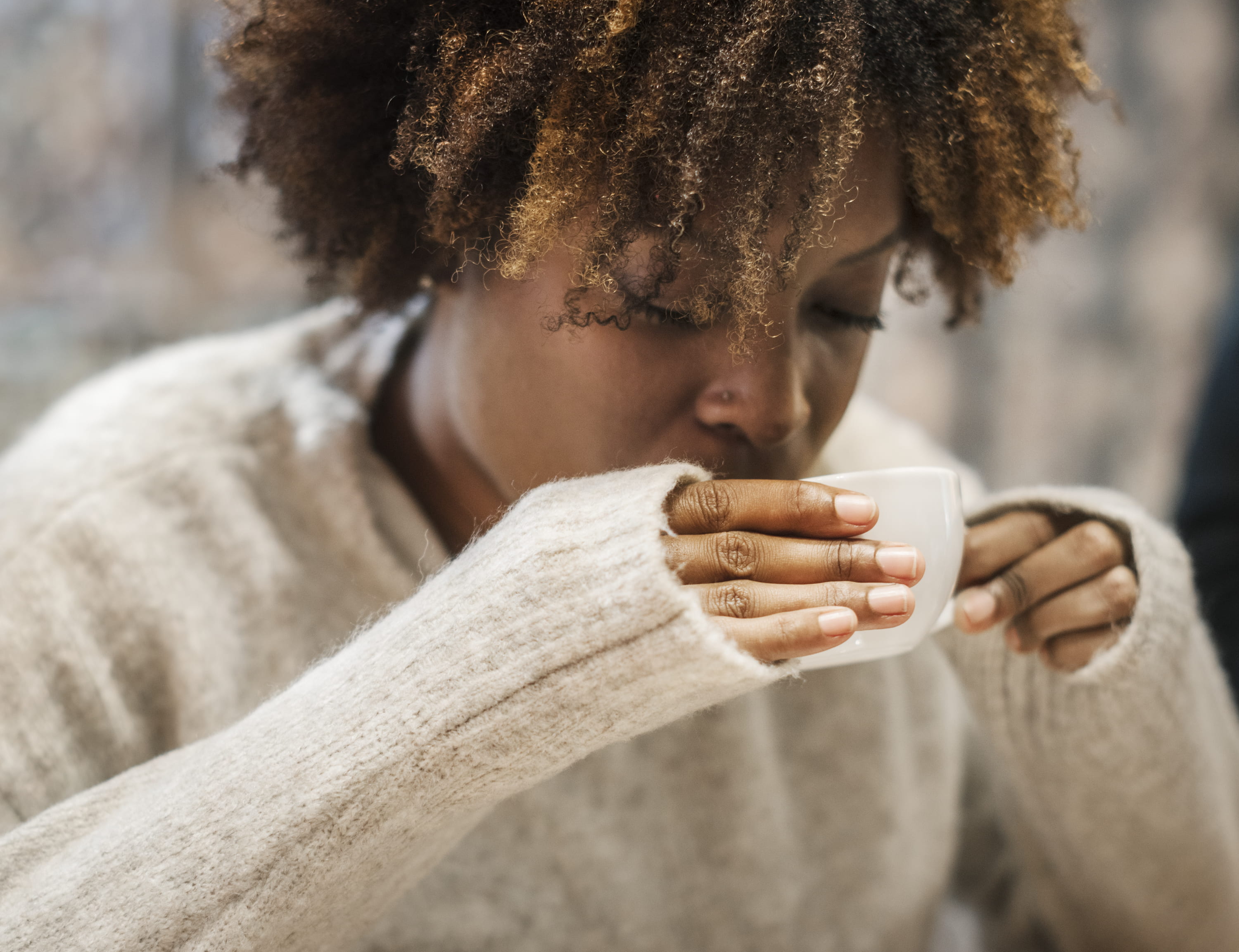 one person, beverage, jumper, young adult, style, drink, woman, young women, beautiful woman, hair, female, headshot, focus on foreground, curly hair, beauty, HD Wallpaper