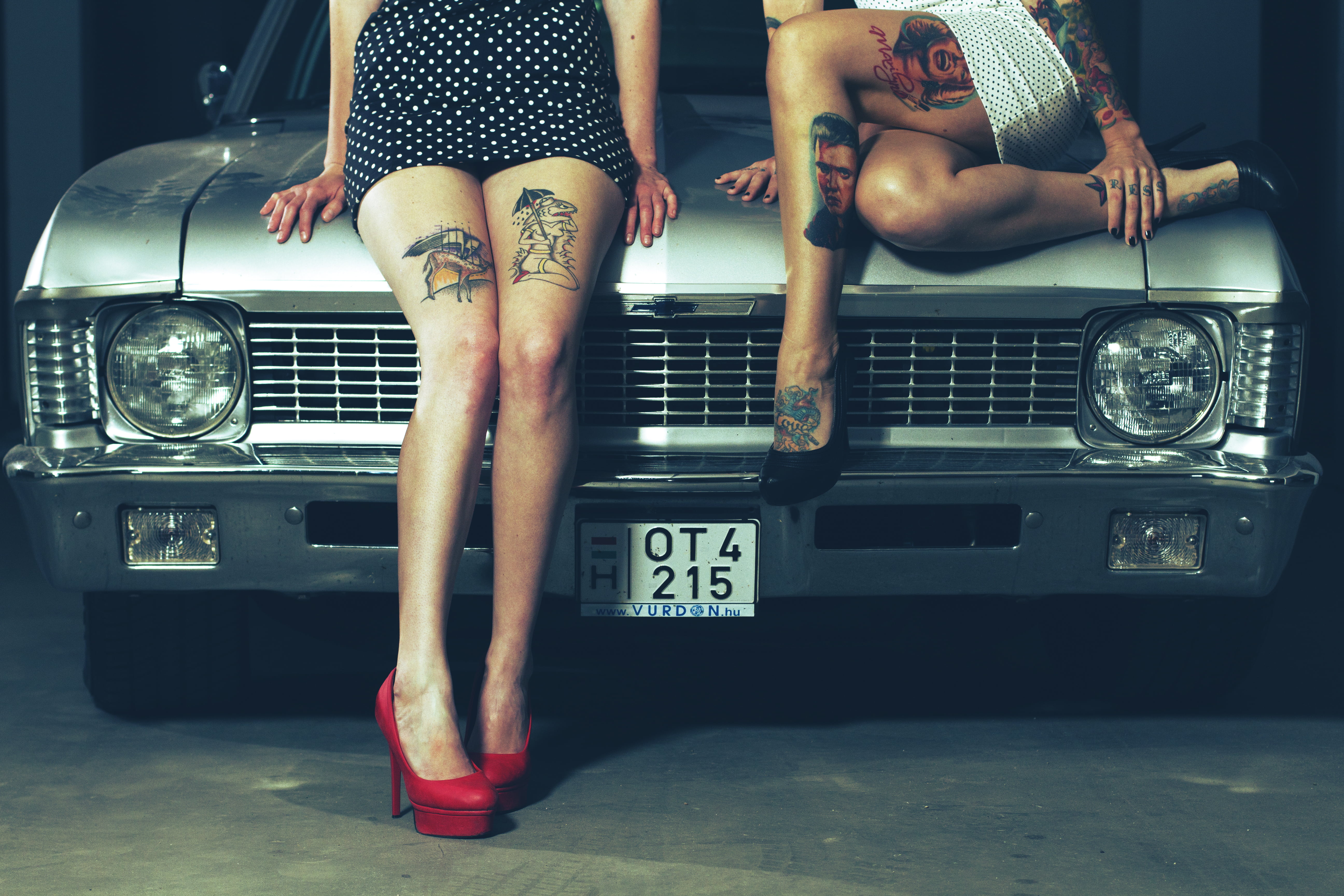 human body part, sex Symbol, females, pumps, caucasian Ethnicity, feet, beautiful, adult, low section, tattoo, elegance, red, fashion Model, sensuality, HD Wallpaper