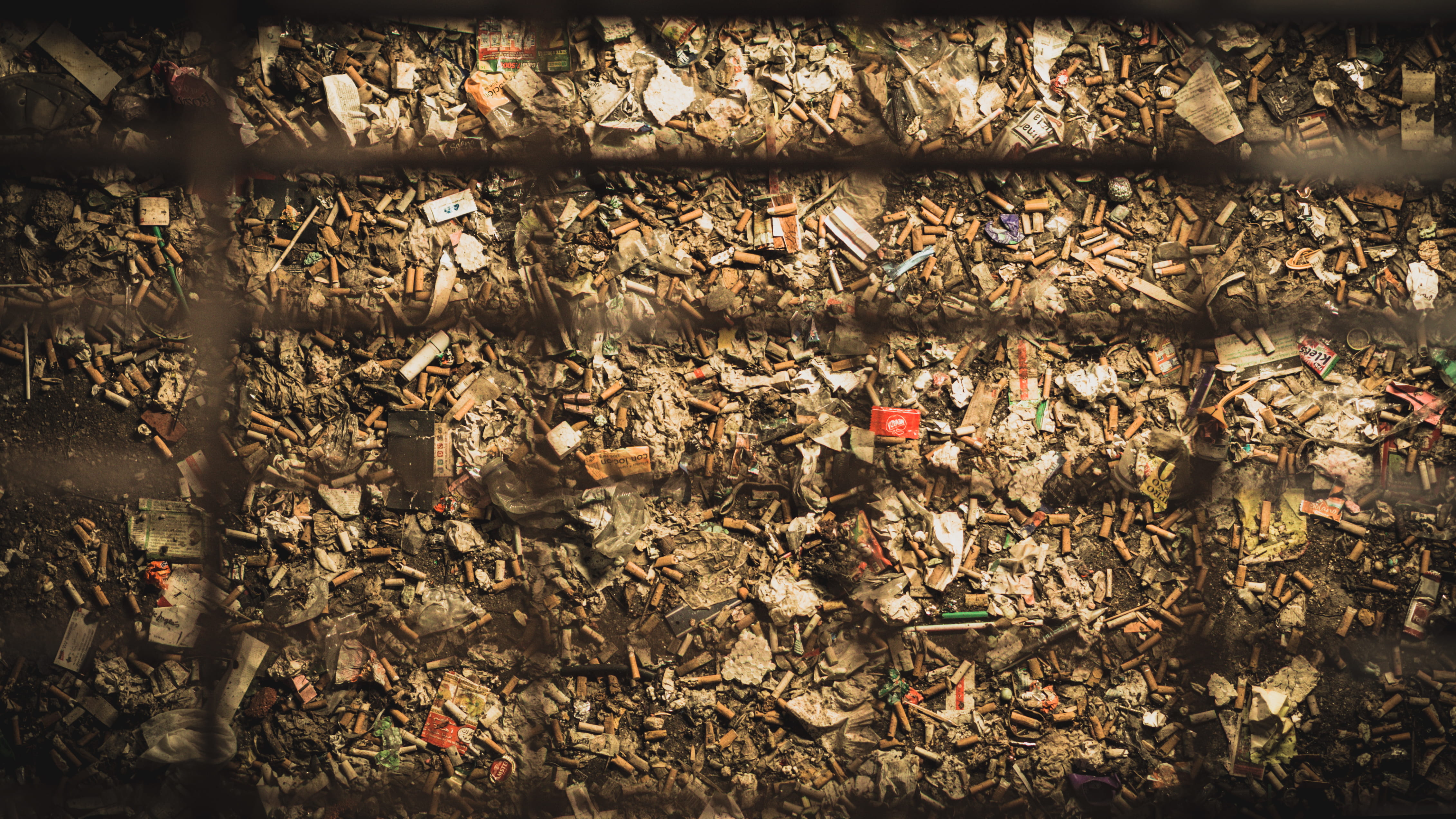 backgrounds, high angle view, messy, dirt, architecture, full frame, dry, day, abundance, trash, leaf, 4K, outdoors, no people, large group of objects, HD Wallpaper
