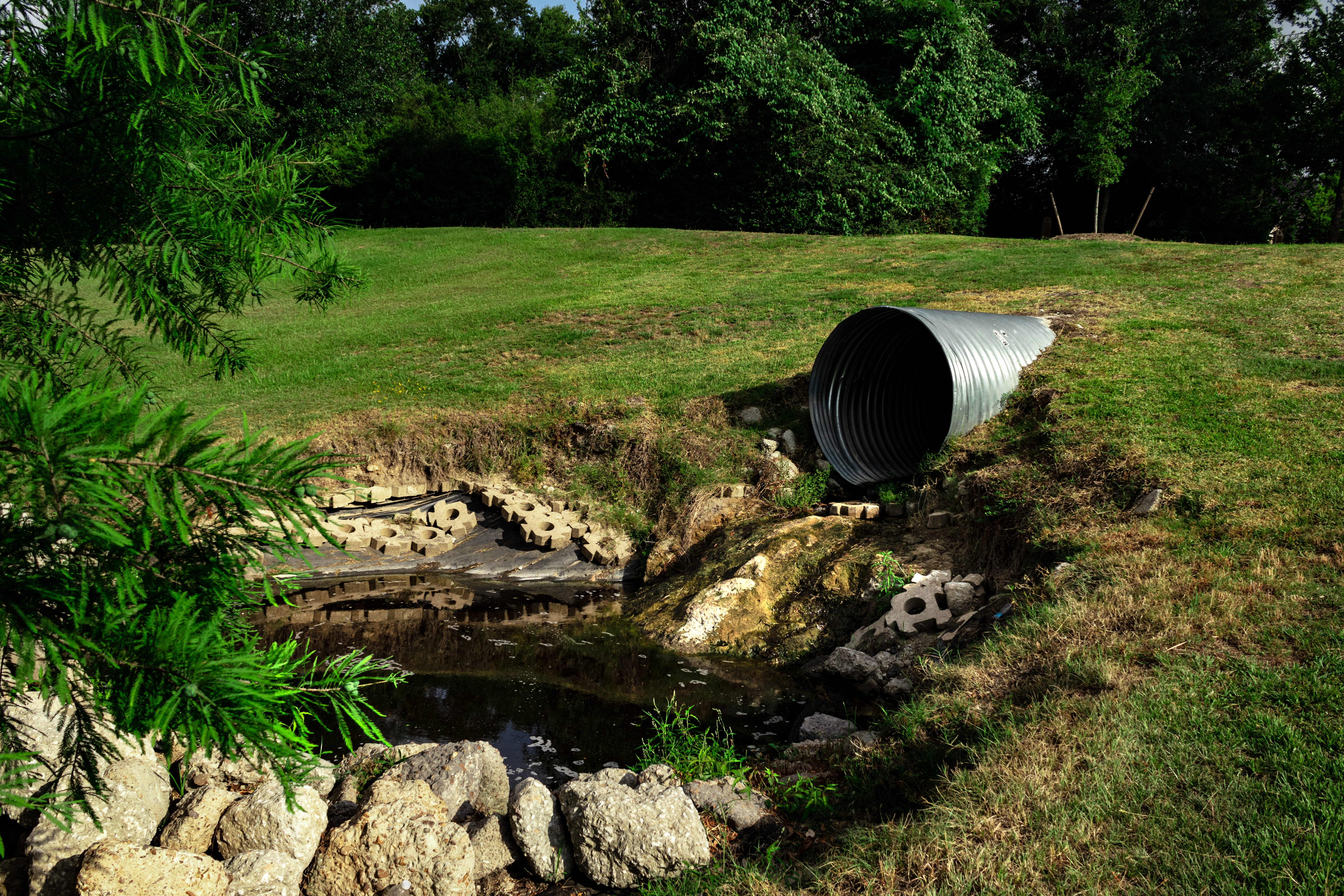 pollution, tranquility, no people, polluted, ecology, 5K, sewer, sewage pipe polluted water, tree, beauty in nature, nature, erosion, green color, environmental, HD Wallpaper