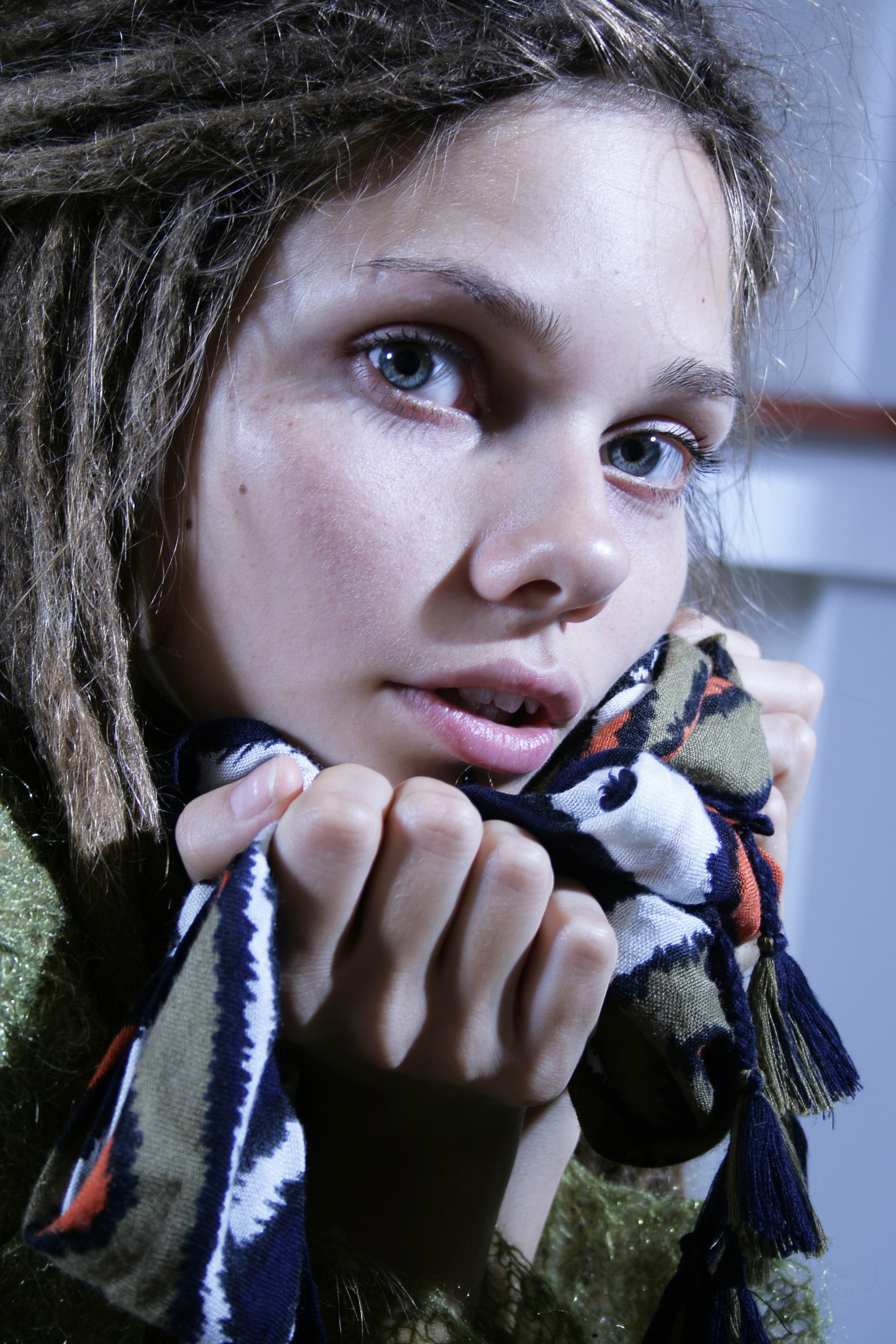 women, holding, closeup, portrait, dreadlocks, s, body part, childhood, warm clothing, 4K, white, emotion, looking at viewer, child, blue eyes, offspring, Phone HD Wallpaper