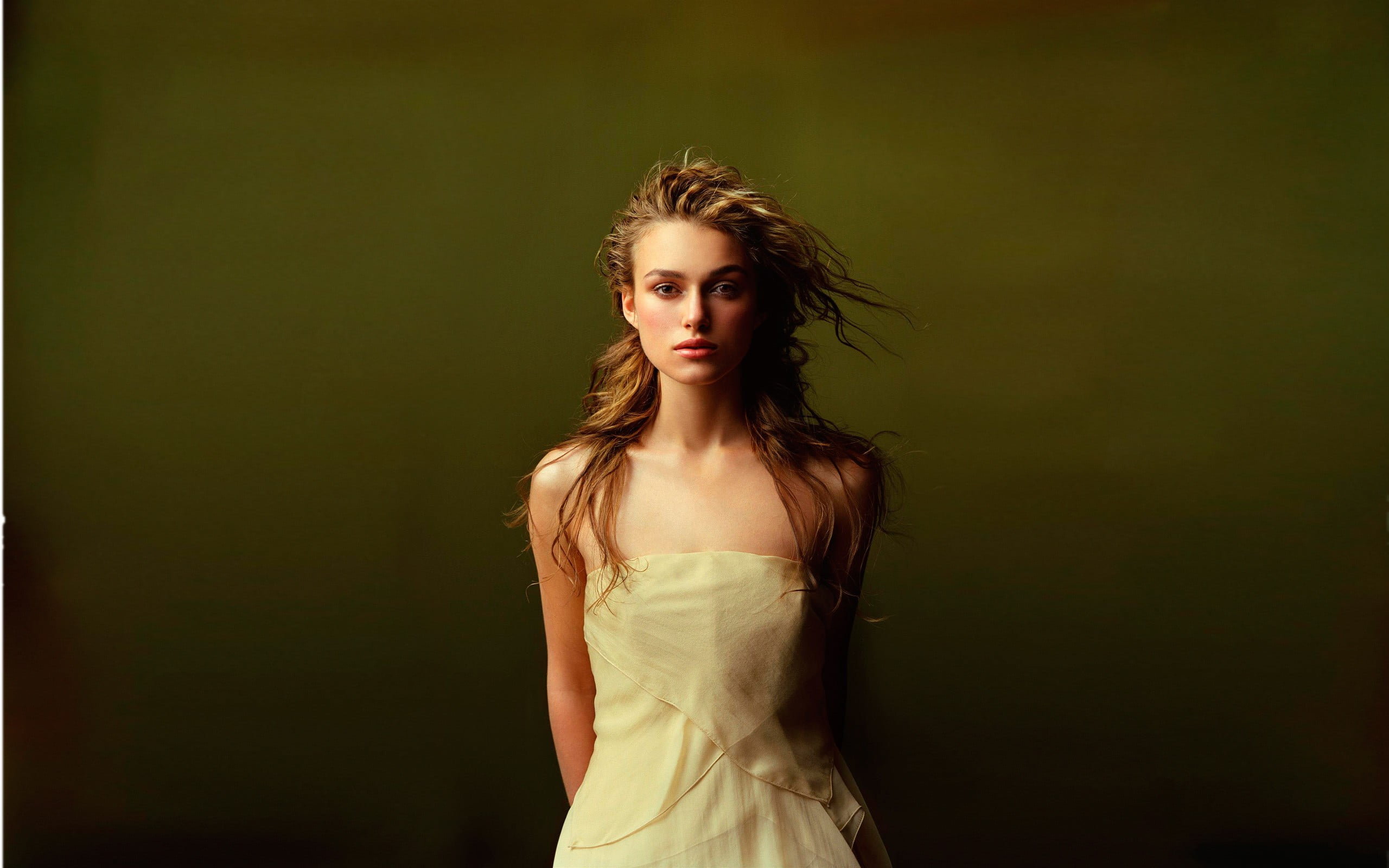dress, hairstyle, black background, indoors, young adult, adult, contemplation, teenager, waist up, long hair, standing, 2K, Keira Knightley, fashion, HD Wallpaper