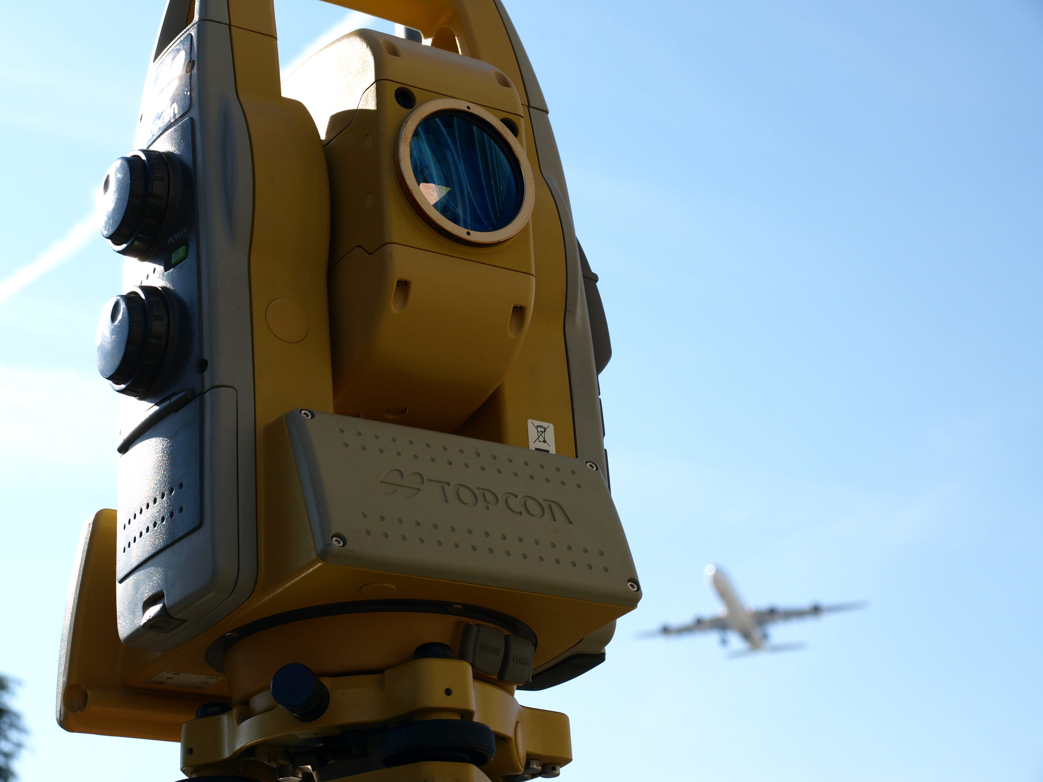 transportation, 2K, security, sky, blue, sunlight, outdoors, close-up, aerospace industry, nature, no people, air vehicle, yellow, con, protection, topography, HD Wallpaper