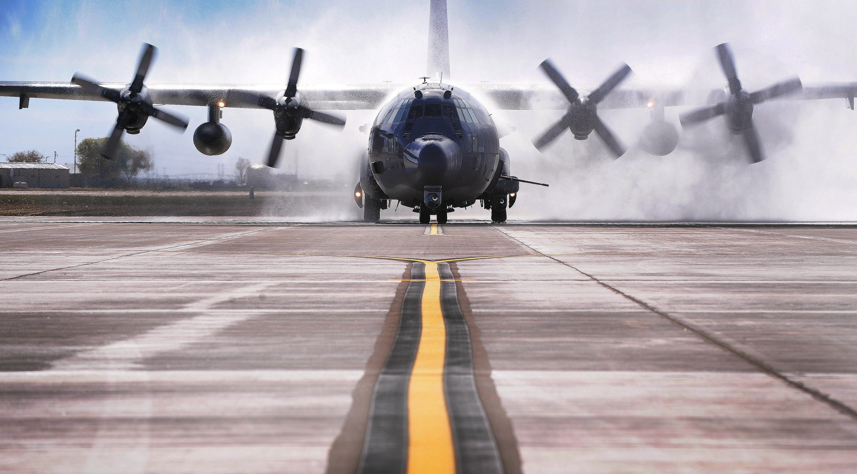 flying, government, road, jet engine, leaving, landing - touching down, travel, plane, asphalt, military, 2K, airport, air vehicle, transportation, business, HD Wallpaper