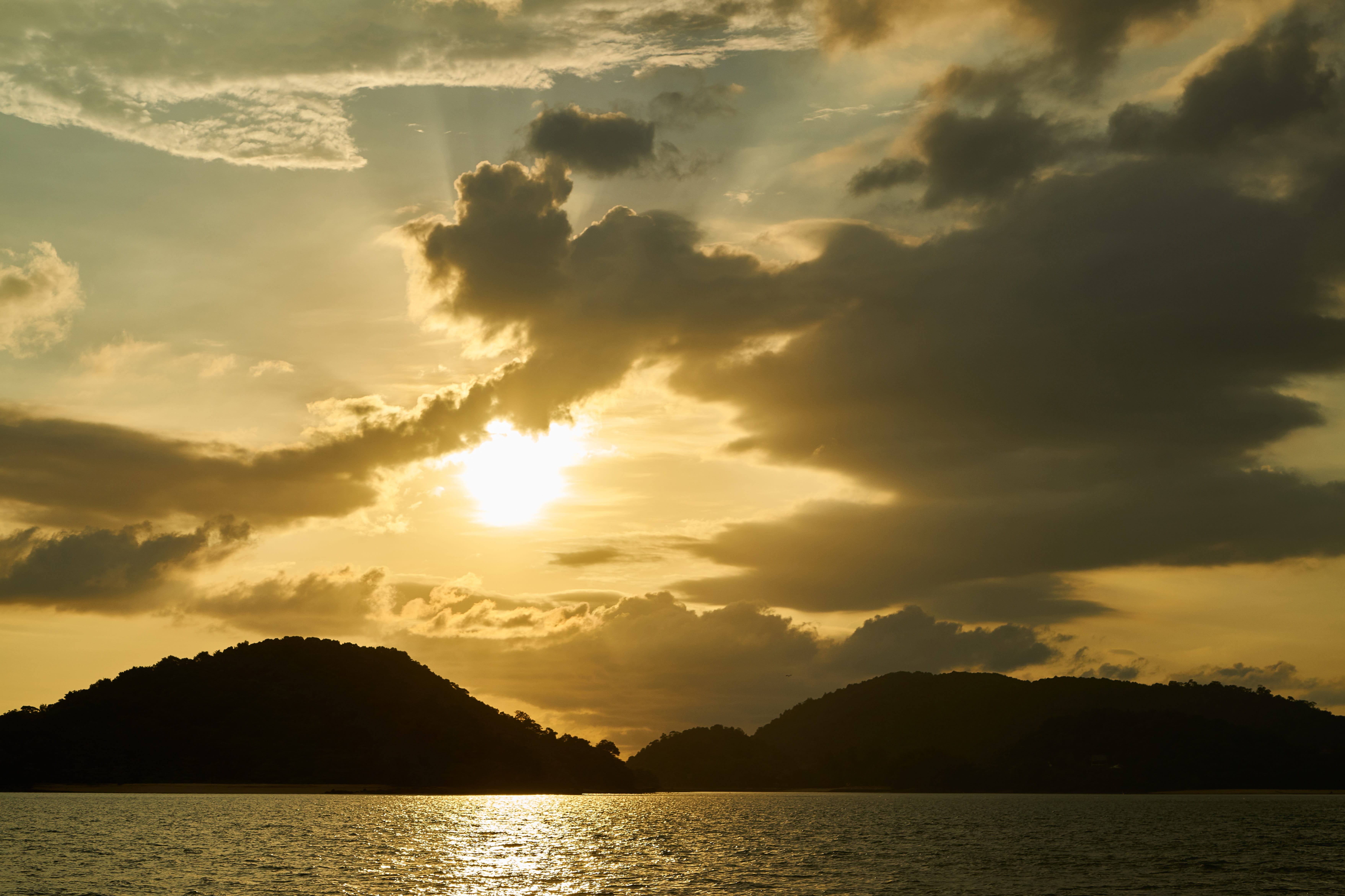 morning, 5K, ada, tranquil Scene, body, dusk, beautiful, nature, coastal, reflection, Malaysia, composition, reverse light, sunlight, photography, views of the sea, HD Wallpaper