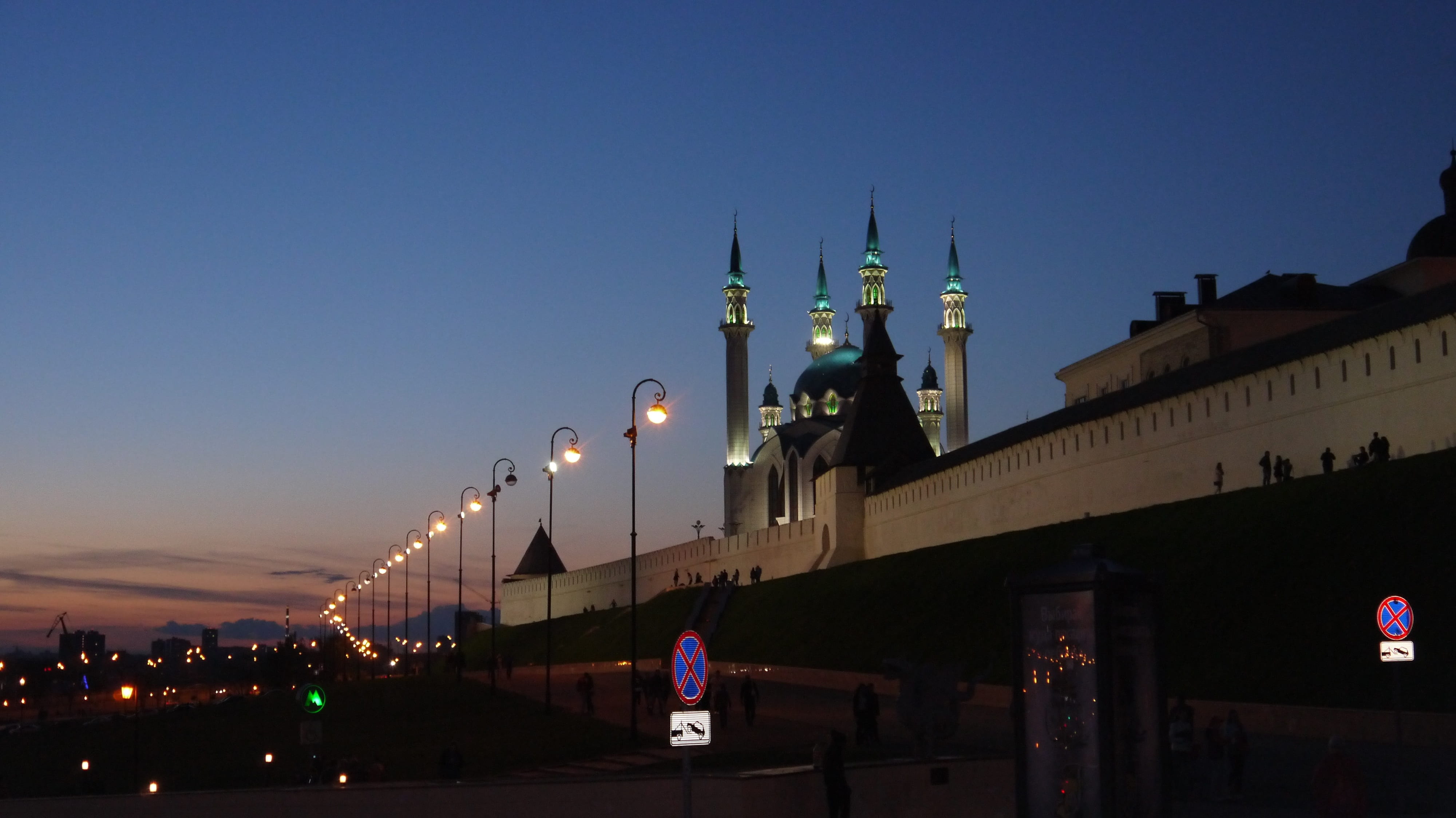 sky, street light, clear sky, architecture, street, 4K, tower, the kremlin, outdoors, transportation, russia, travel destinations, time, kazan, dusk, tatarstan, HD Wallpaper