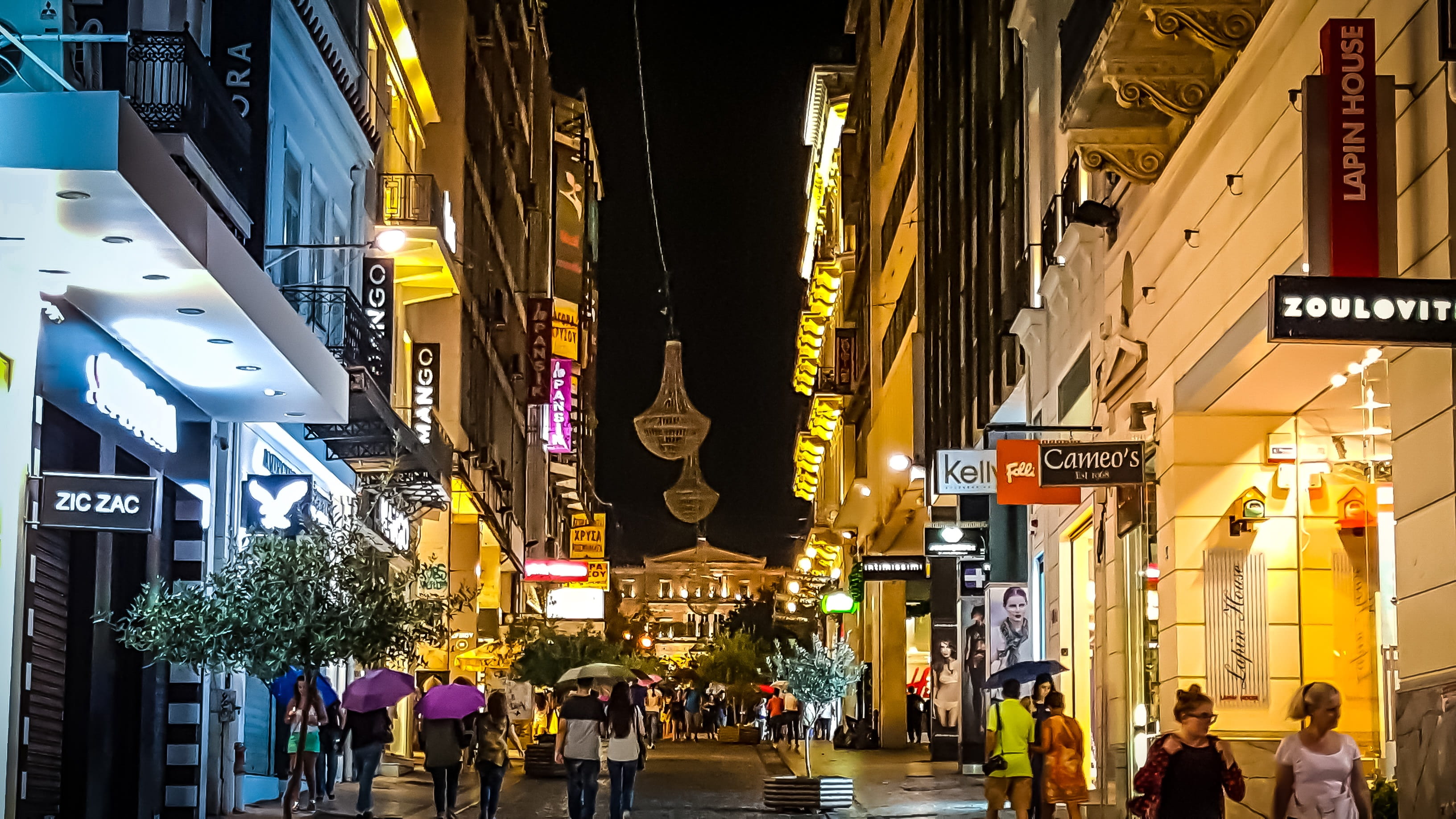 Athens, street, real people, crowd, leisure activity, store sign, large group of people, communication, town, men, shops, group of people, district, architecture, HD Wallpaper