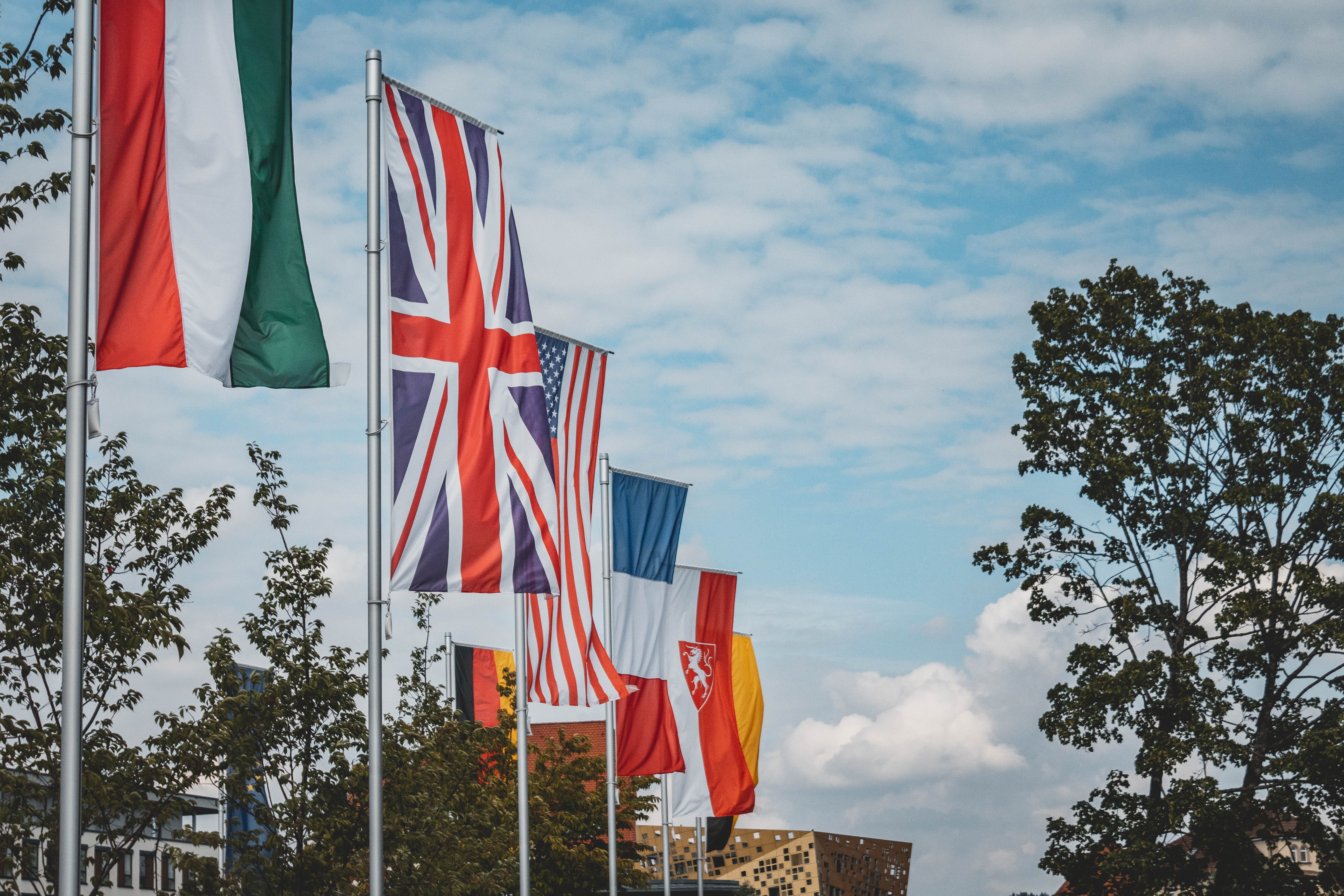 england, outdoors, gb, emotion, tree, germany, cloud - sky, nature, gemania, american, symbolism, striped, patriotism, it, america, day, flag, schwäbisch gmünd, HD Wallpaper