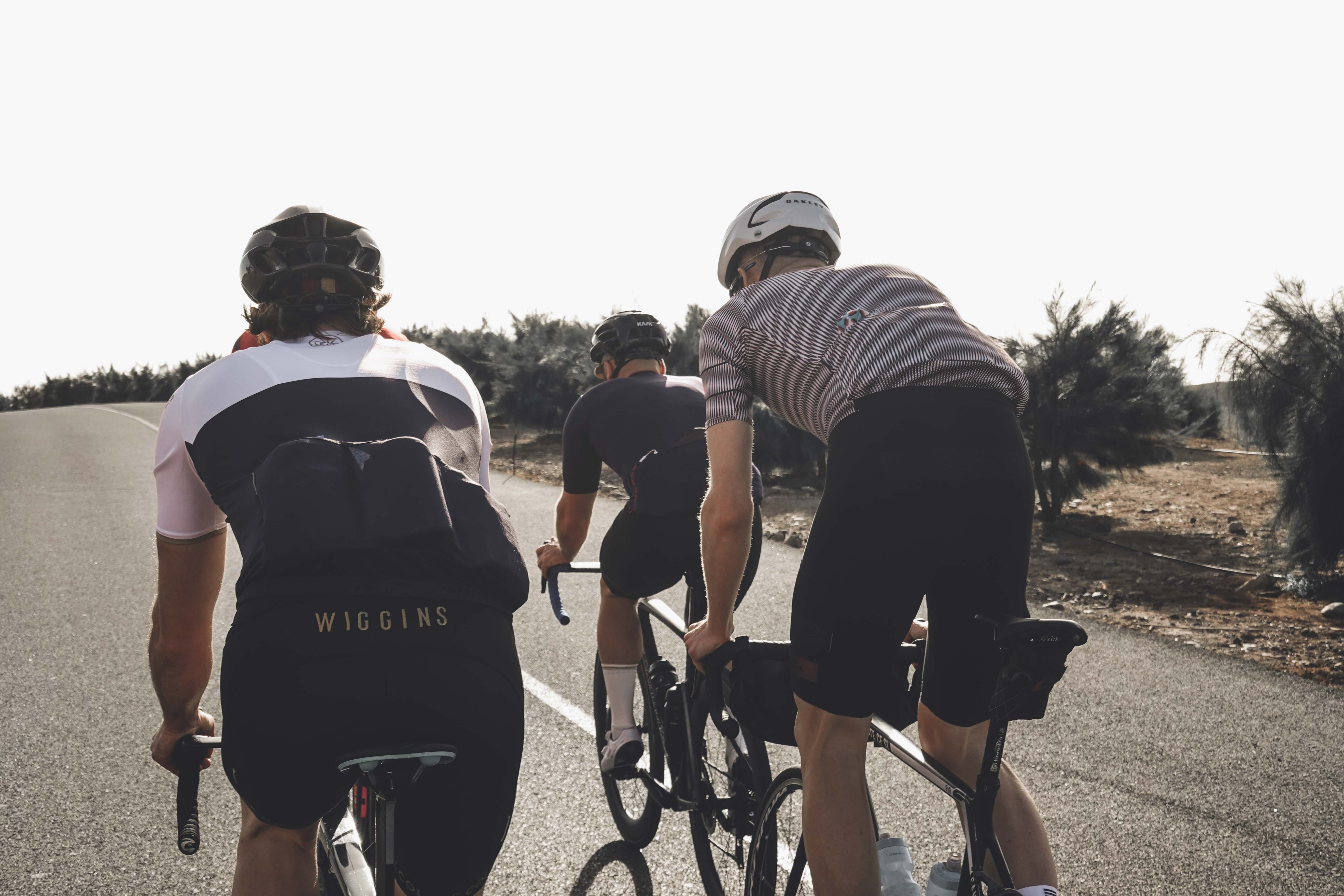biking, machine, vehicle, sky, day, group of people, back, rear view, clothing, daytime, tire, people, mountain bike, leisure activity, road, nature, casual clothing, HD Wallpaper