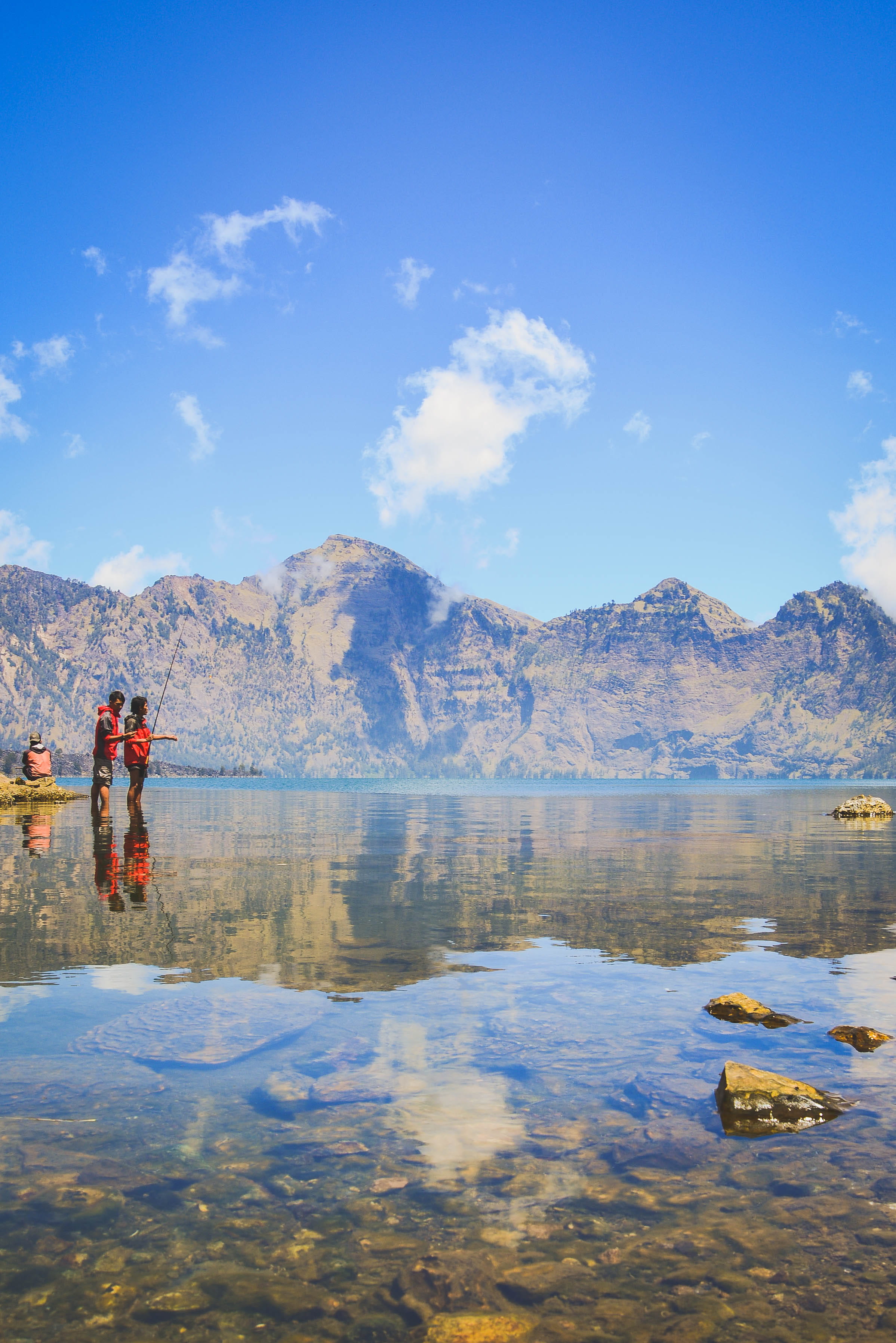 clear, rinjani, scenics - nature, trees, reflection, water, sky, mount rinjani, real people, waterfront, indonesia, fishermen, 2K, forest, nature, standing, Phone HD Wallpaper