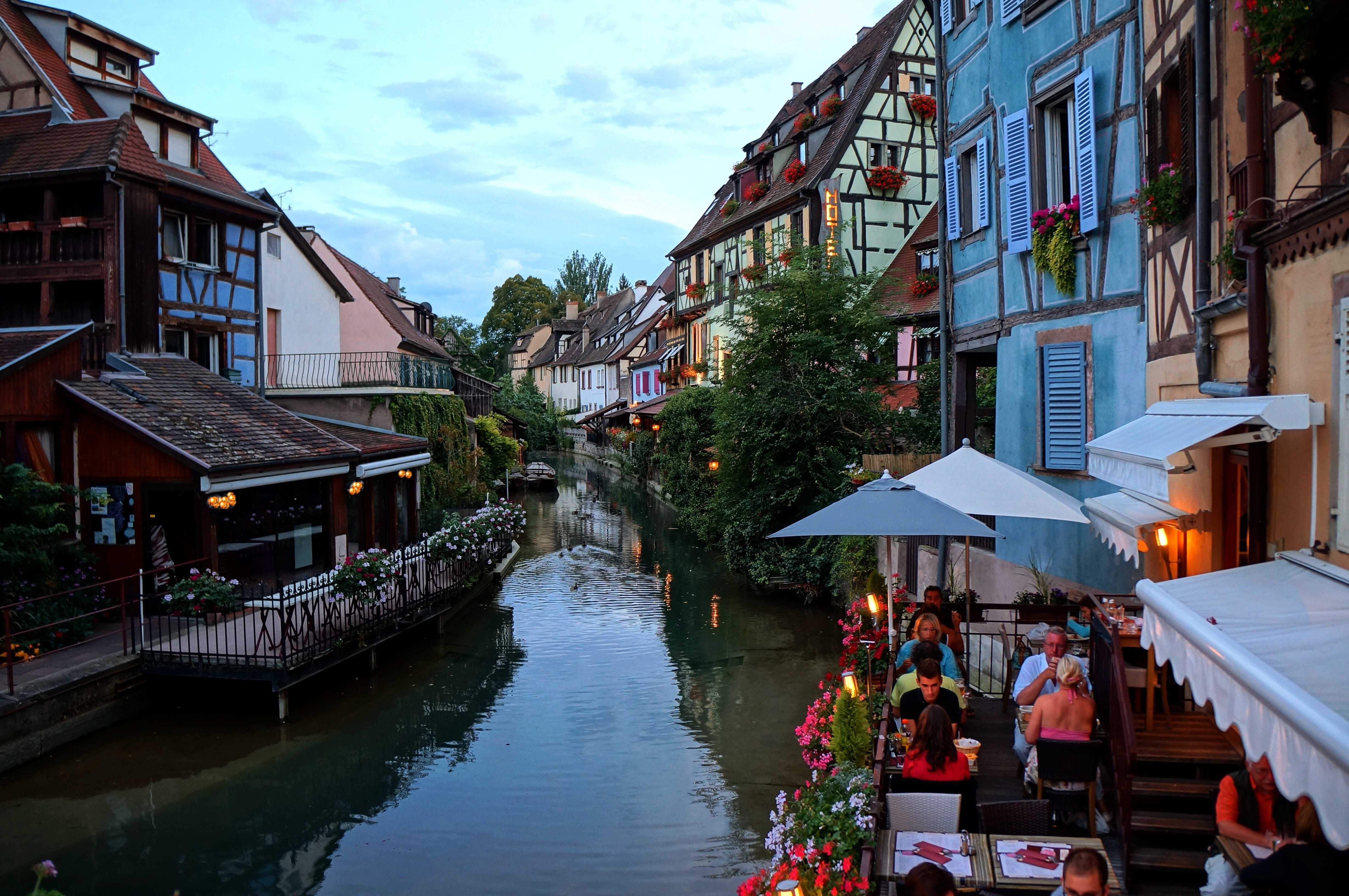 architecture, canal, nature, 4K, france, city, day, restaurant, real people, incidental people, house, outdoors, alsace, women, cloud - sky, tree, atmospheric, HD Wallpaper