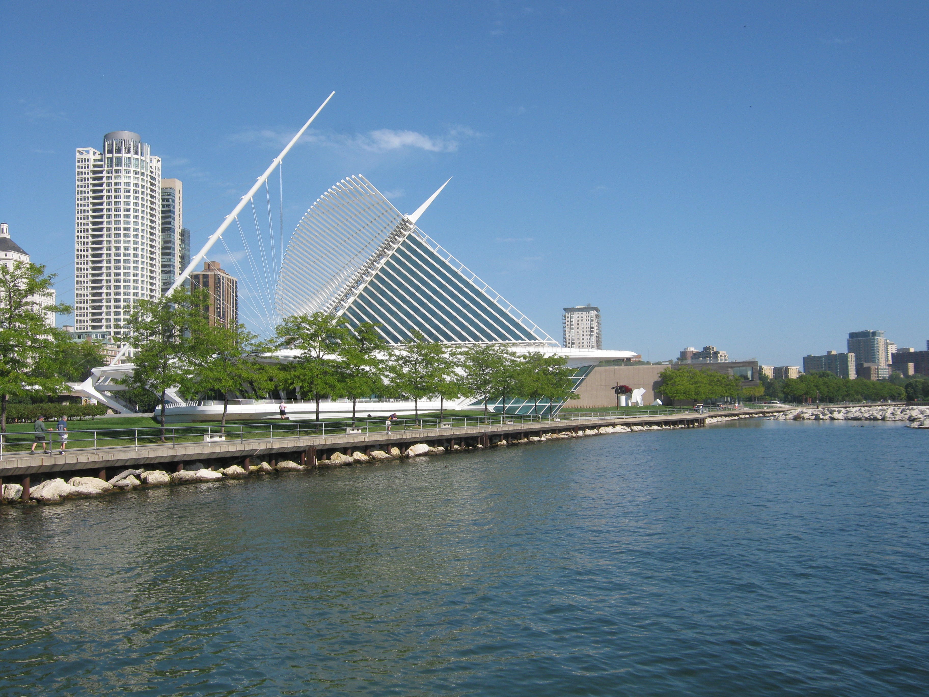 urban skyline, milwaukee, usa, building exterior, urban, no people, building, travel, skyscraper, landscape, skyline, sky, lake, architecture, clear sky, HD Wallpaper