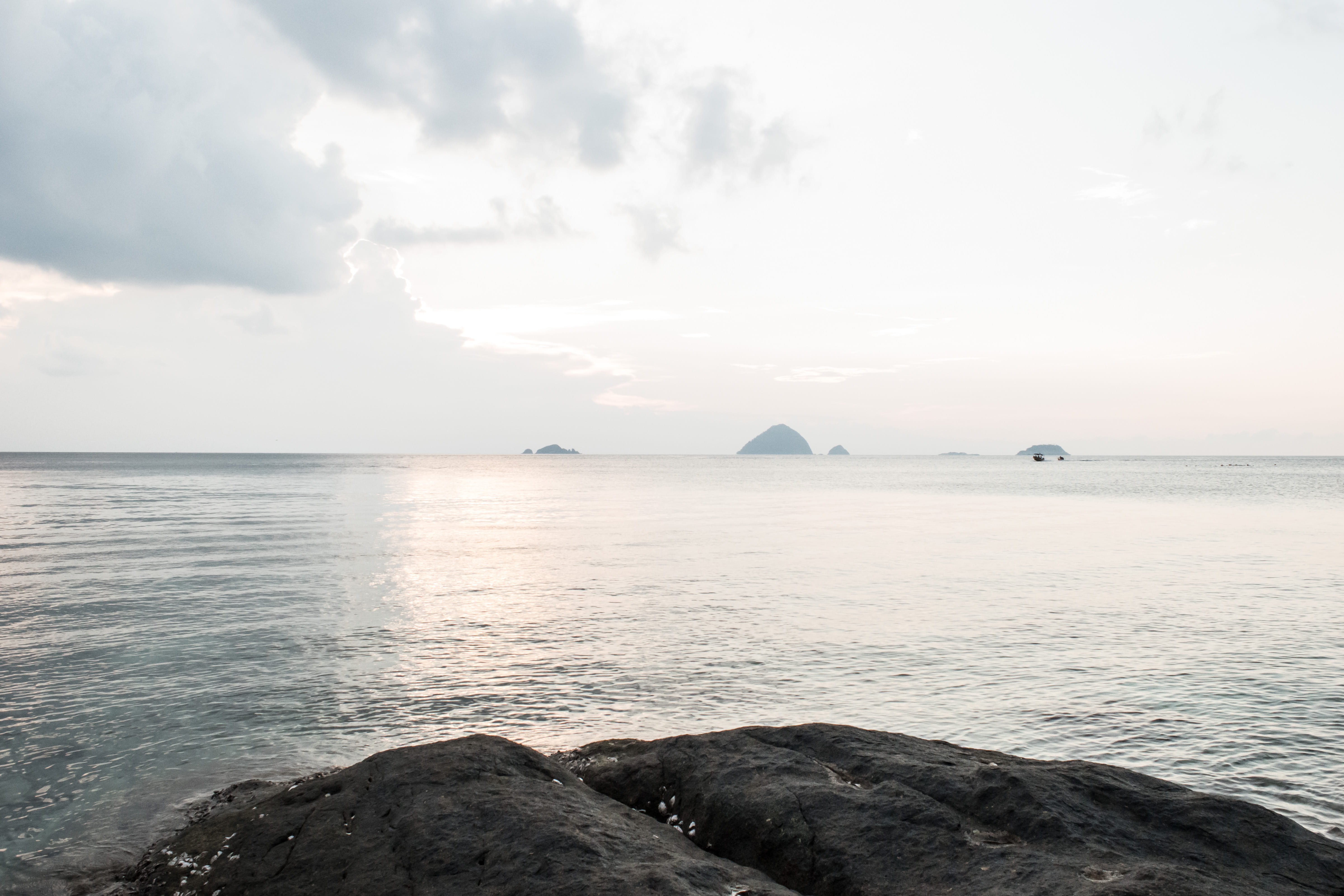 sky, malaysia, watersports, rising, life, wild, calm, tranquil scene, waterfront, rise, perhentian islands, idyllic, boat, water, horizon over water, seascape, HD Wallpaper