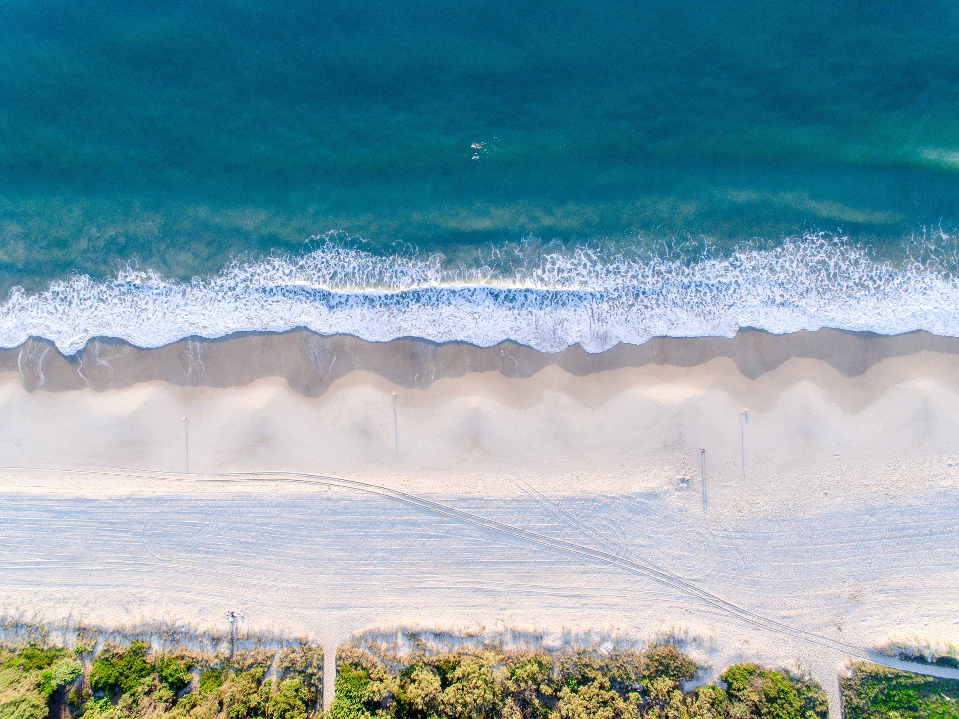 land, sunrise, day, outdoors, sky, tranquility, water, australia, technology, motion, drone, mountain, surf, copy space, burleigh heads beach, 4K, scenics - nature, HD Wallpaper