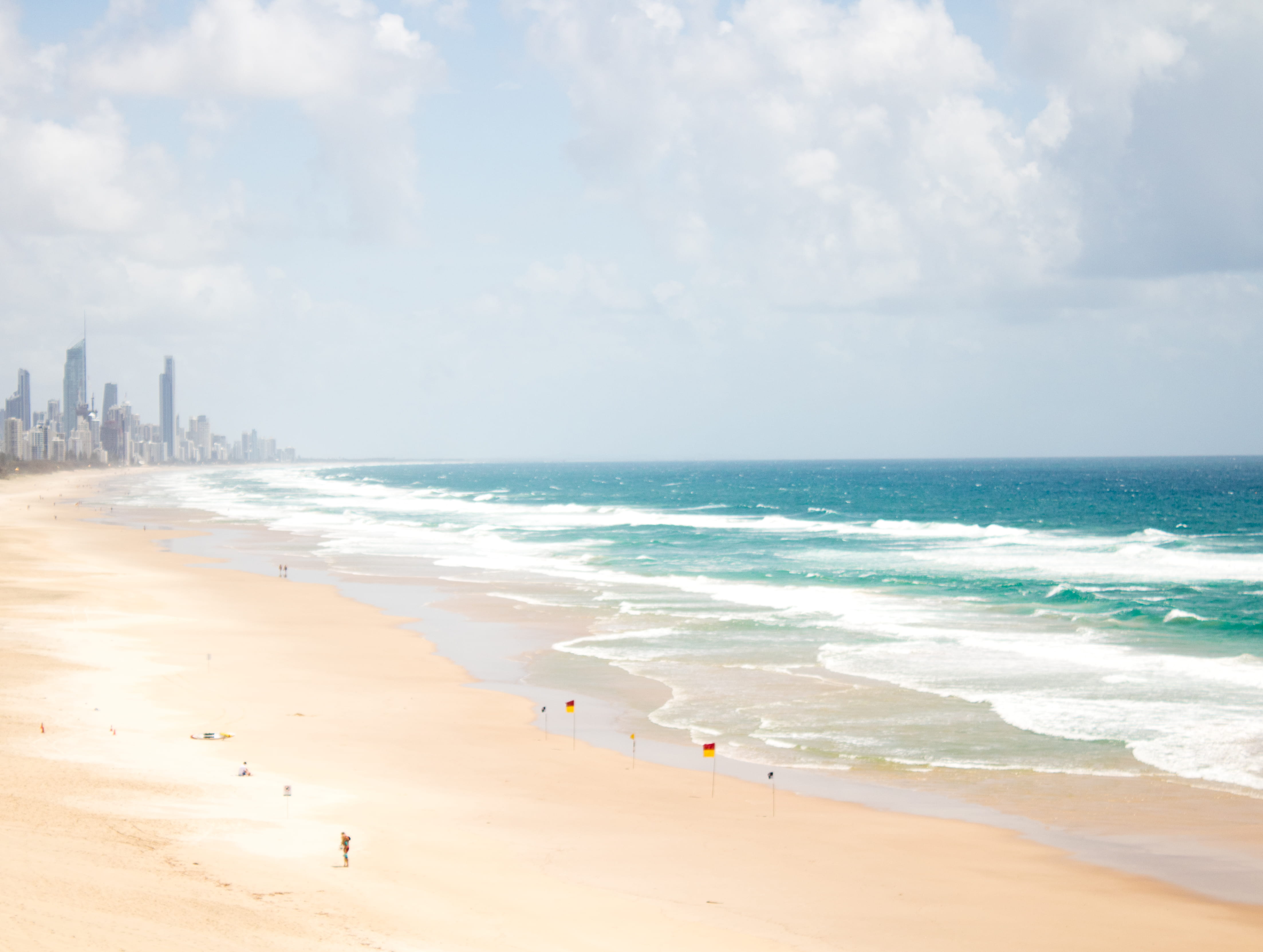 ocean, day, gold coast, beauty in nature, outdoors, sky, summer, scenics - nature, 4K, horizon over water, lifeguard, surf, waves, queensland, tranquility, HD Wallpaper