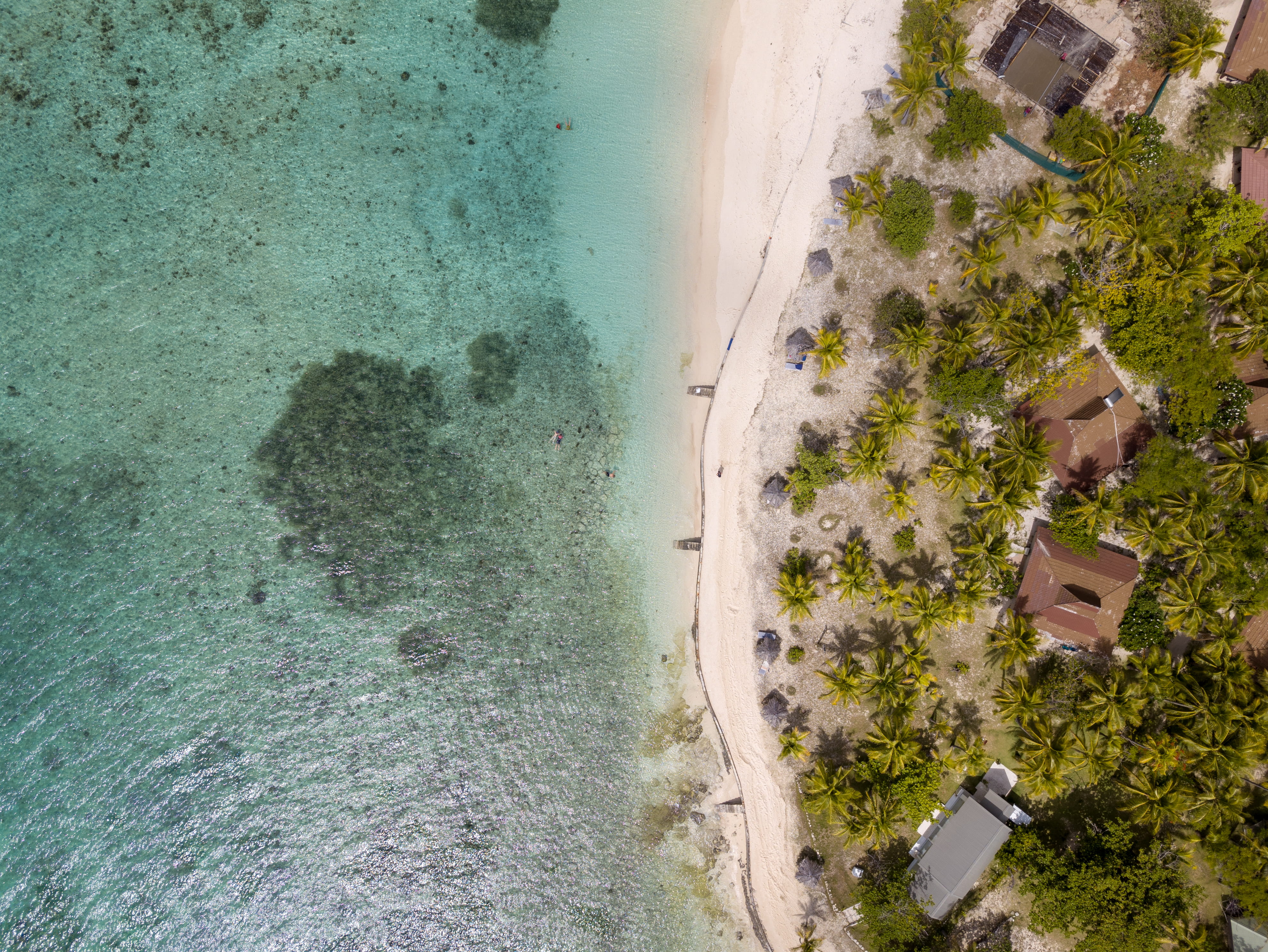 fiji, beach, architecture, no people, building, huts, land, built structure, day, aerial view, from above, scenics - nature, building exterior, plant, outdoors, HD Wallpaper