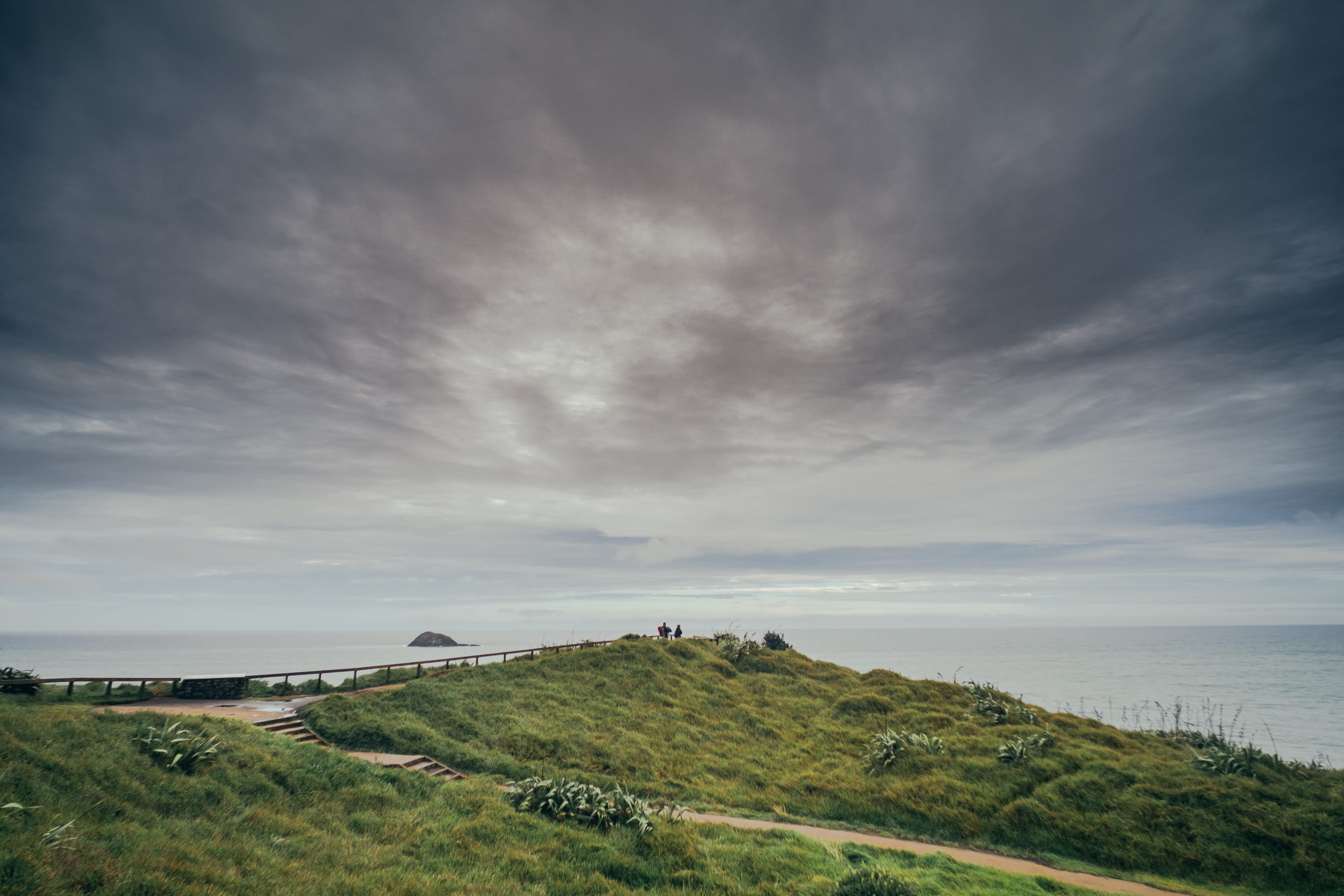 view, no people, beauty in nature, grass, outdoors, 5K, land, tranquil scene, ocean, muriwai beach, green color, cloudy, water, seaside, non-urban scene, HD Wallpaper