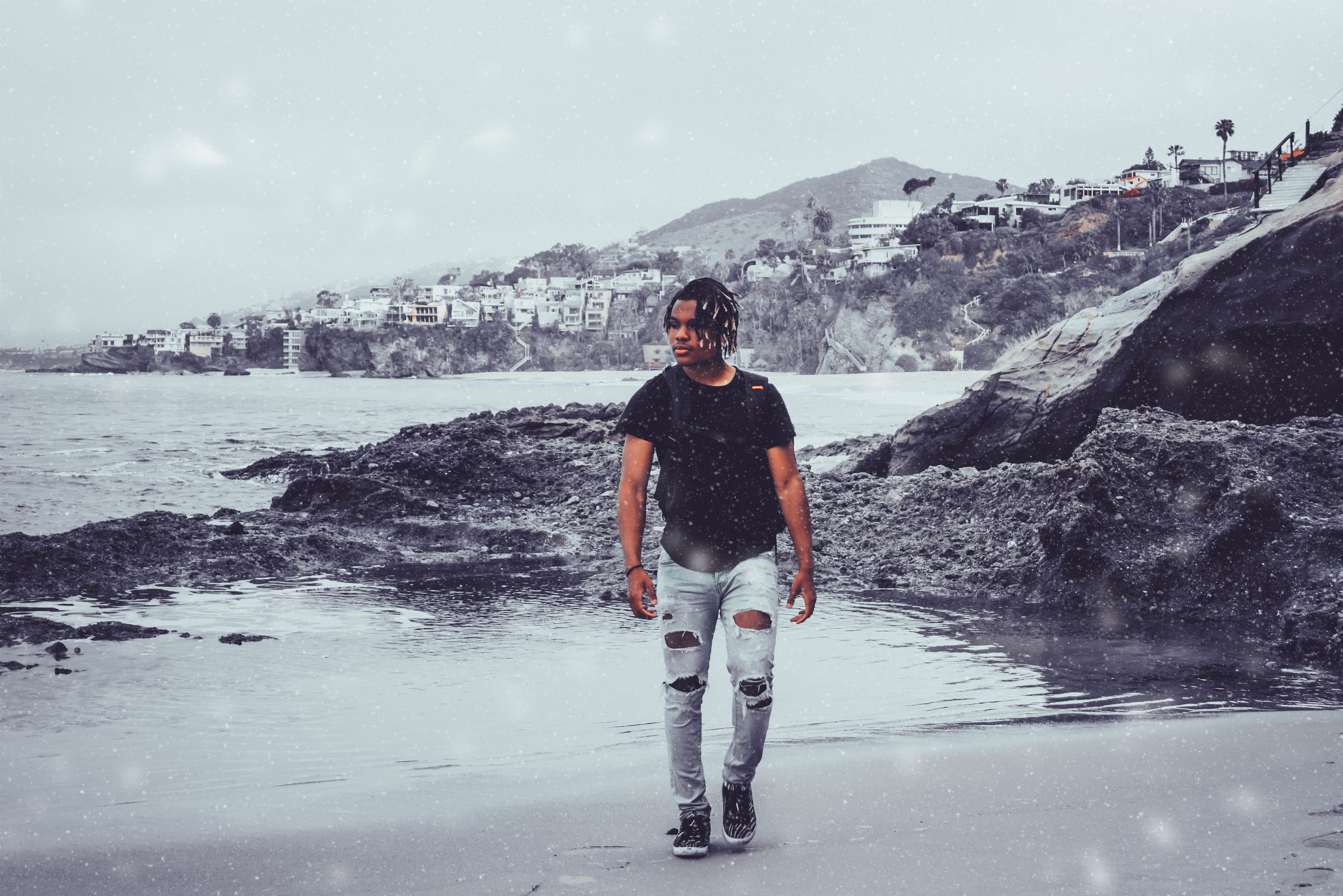 front view, real people, california, day, young adult, cold temperature, laguna beach, one person, nature, snowing, outdoors, full length, extreme weather, HD Wallpaper