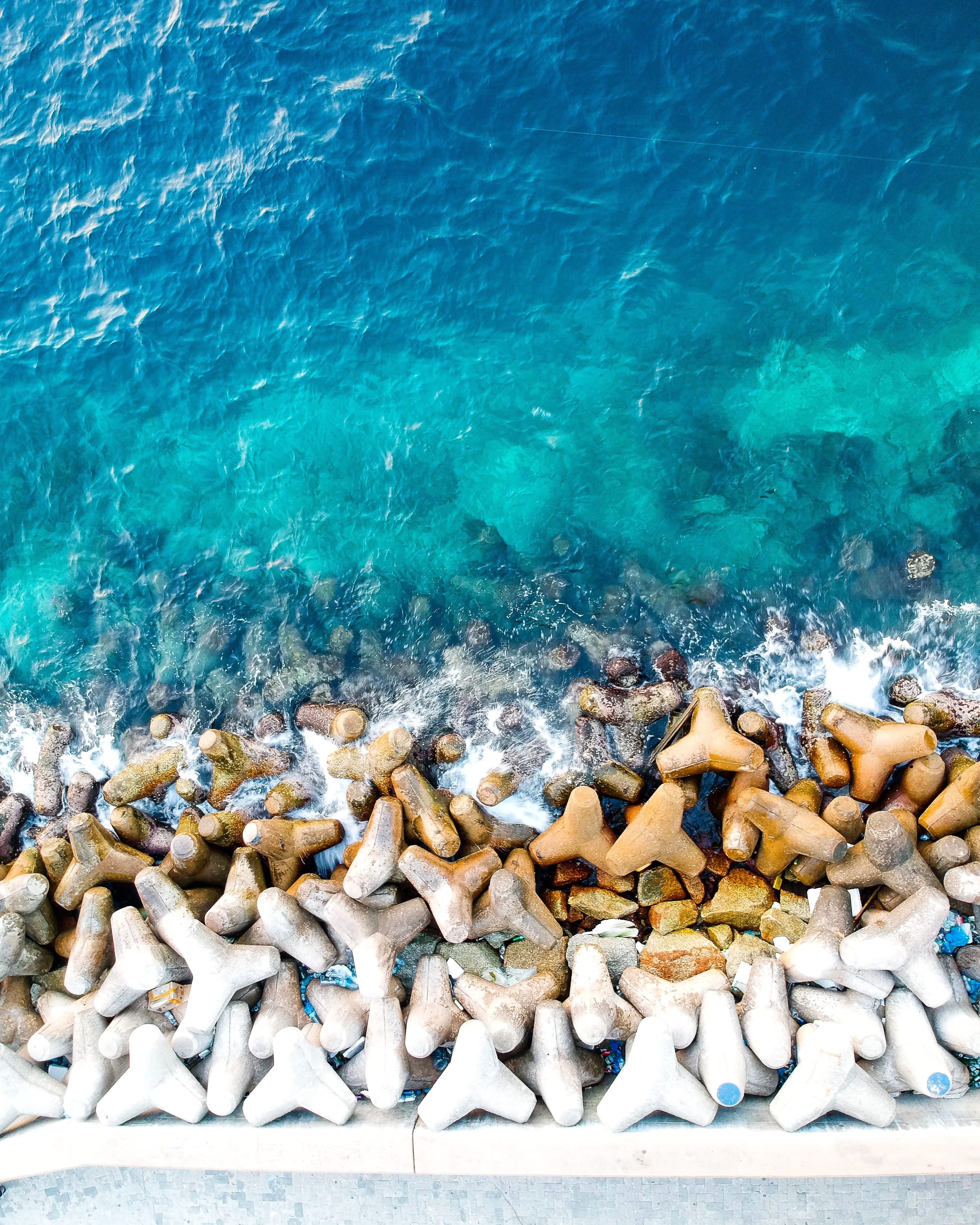 land, high angle view, stone, rock - object, abundance, pebble, rock, solid, marine, nature, day, sea, outdoors, 2K, turquoise colored, tranquility, malé, Phone HD Wallpaper