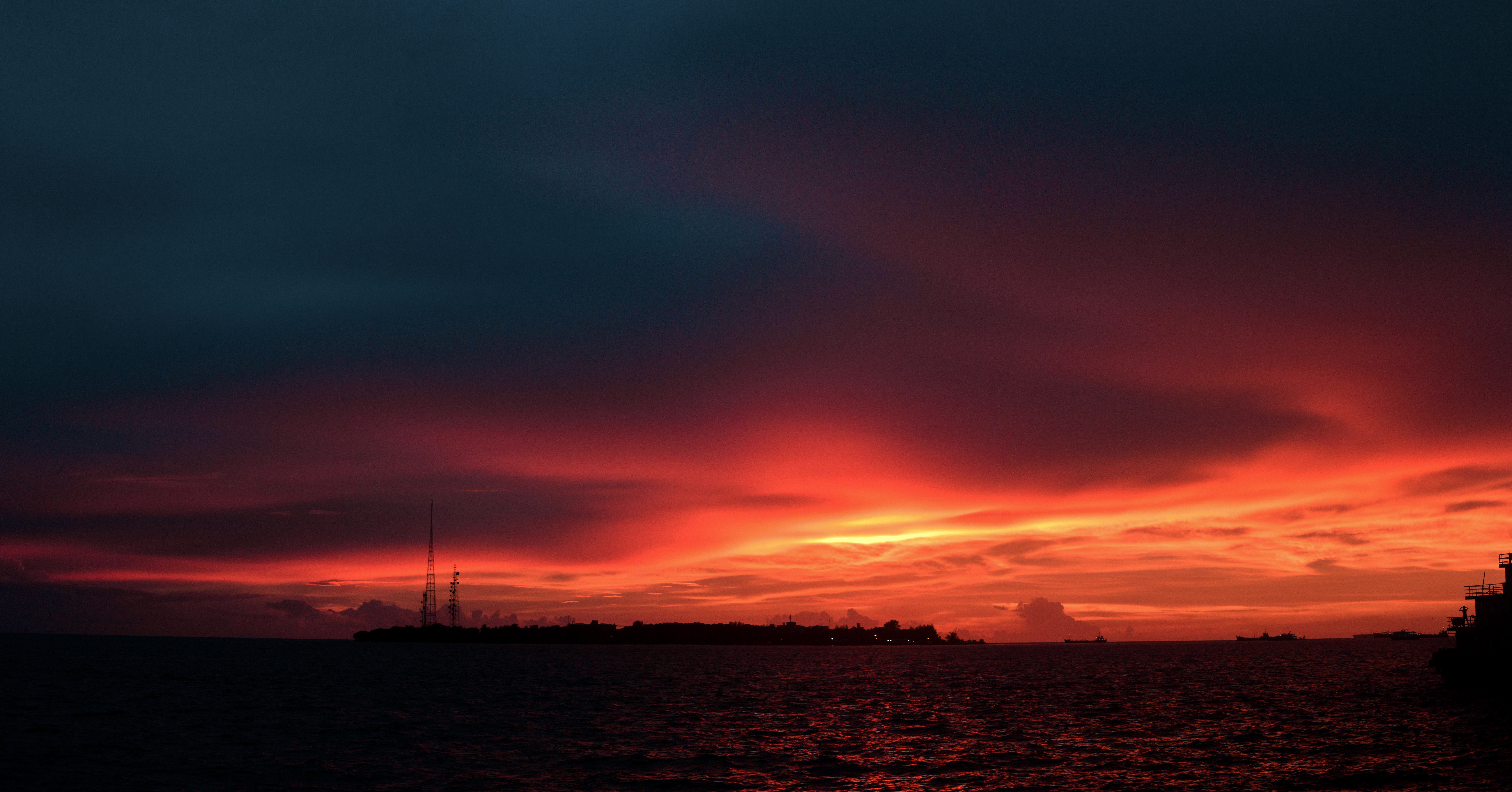 maldives, dramatic sky, dark, beach, tranquil scene, malé, water, sea, scenics - nature, non-urban scene, nature, sky, 8K, no people, land, sunset, romantic sky, HD Wallpaper