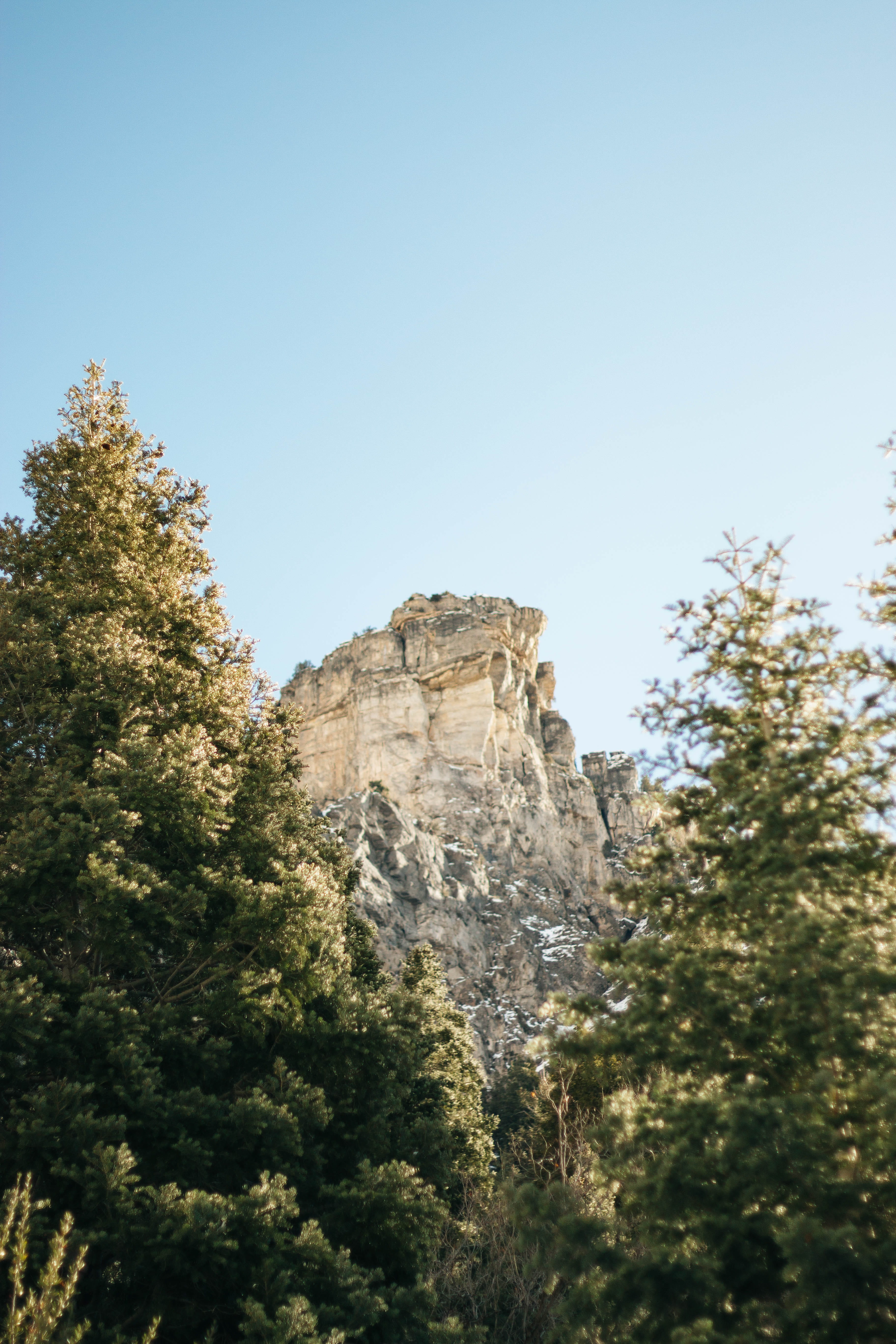 adventurephotography, day, sky, rock, outdoors, modernoutdoors, createandcapture, low angle view, mountainstones, sunlight, nature, livefolk, outdoorphotography, Phone HD Wallpaper