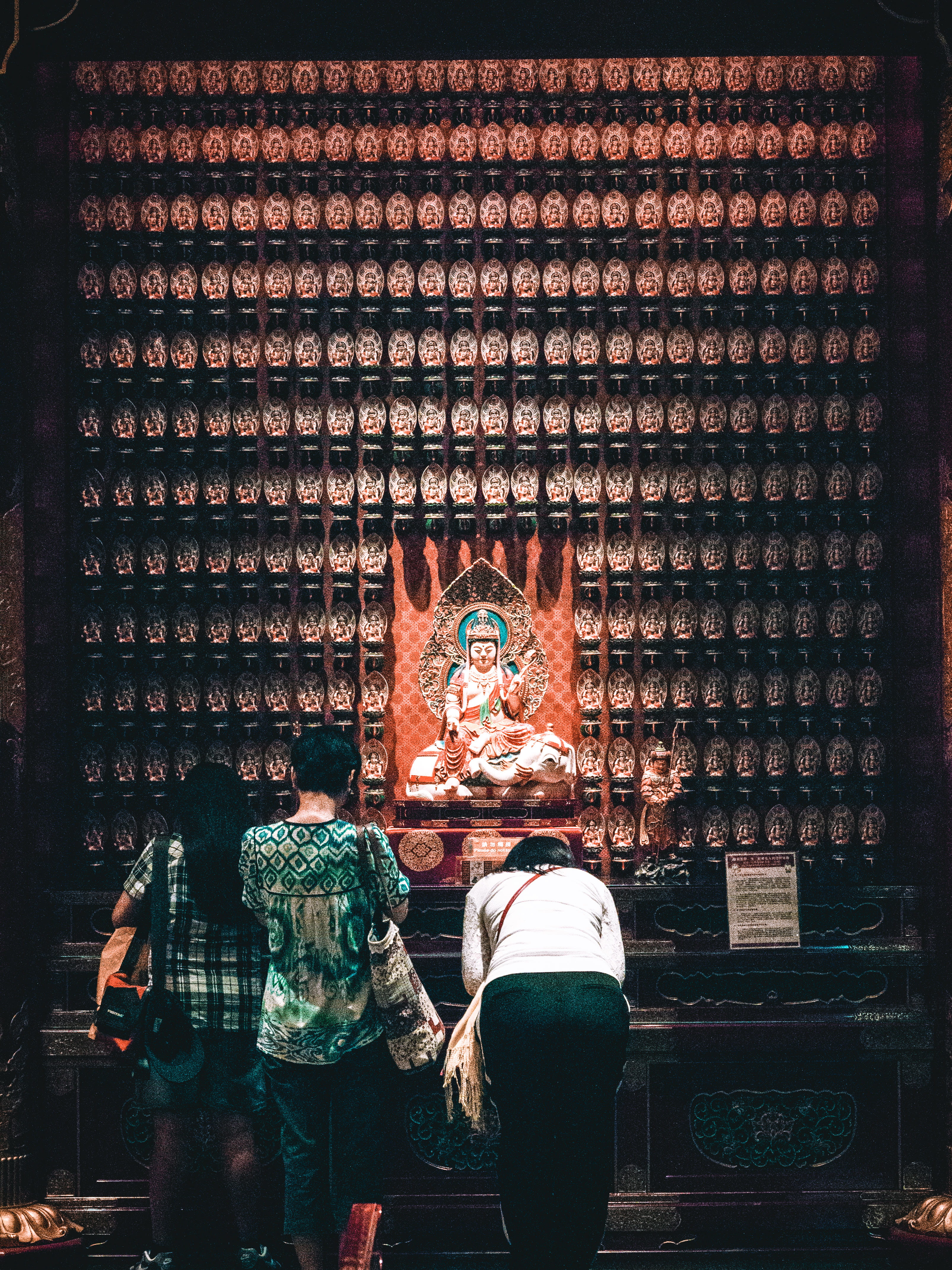 bowing, 4K, representation, one person, standing, women, leisure activity, indoors, looking, built structure, people, front, temple, real people, prayer, Phone HD Wallpaper