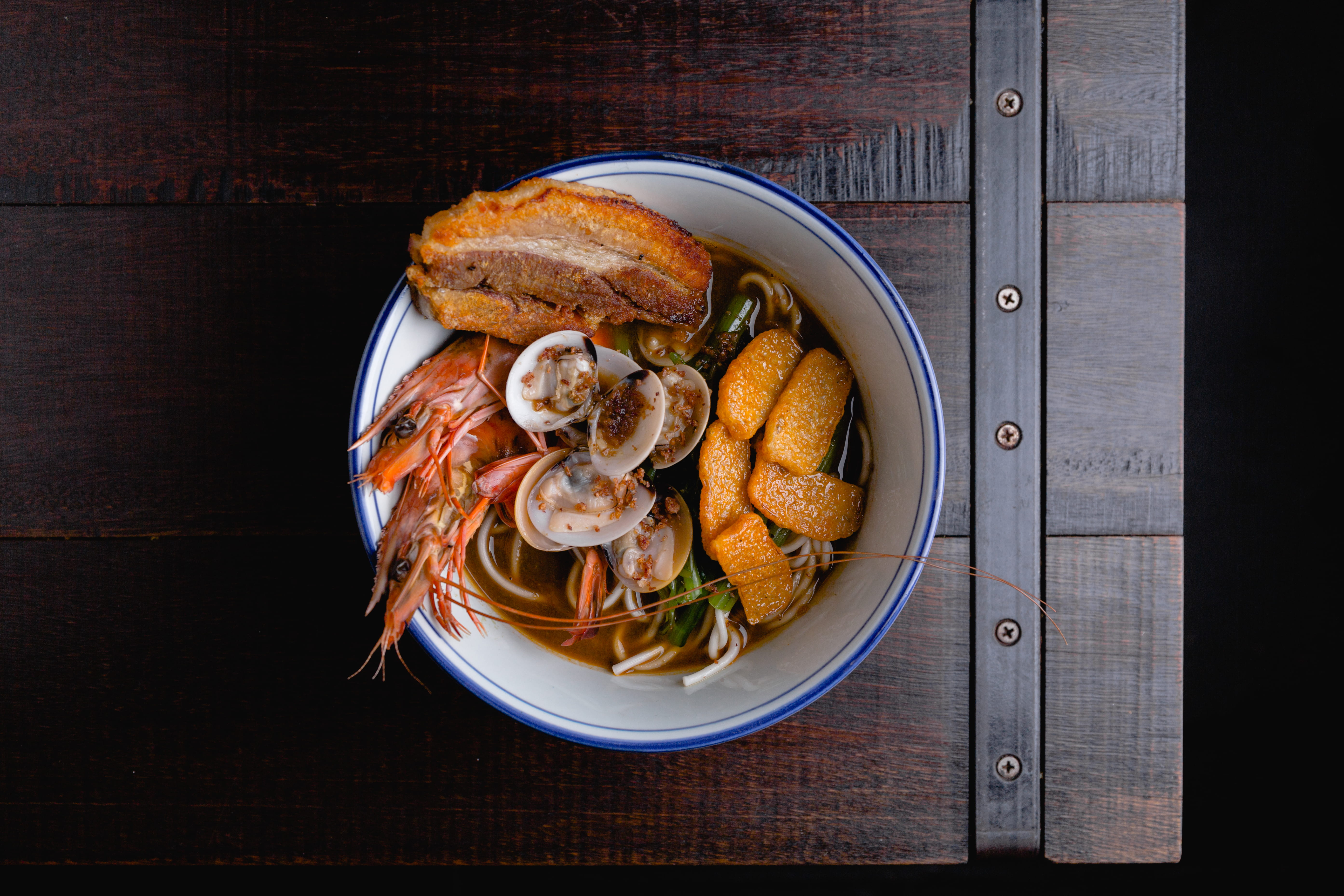 meat, wood - material, crustacean, shrimp, vegetable, table, animal, dailyfood, household equipment, love, freshness, restaurant, seafood, directly above, HD Wallpaper