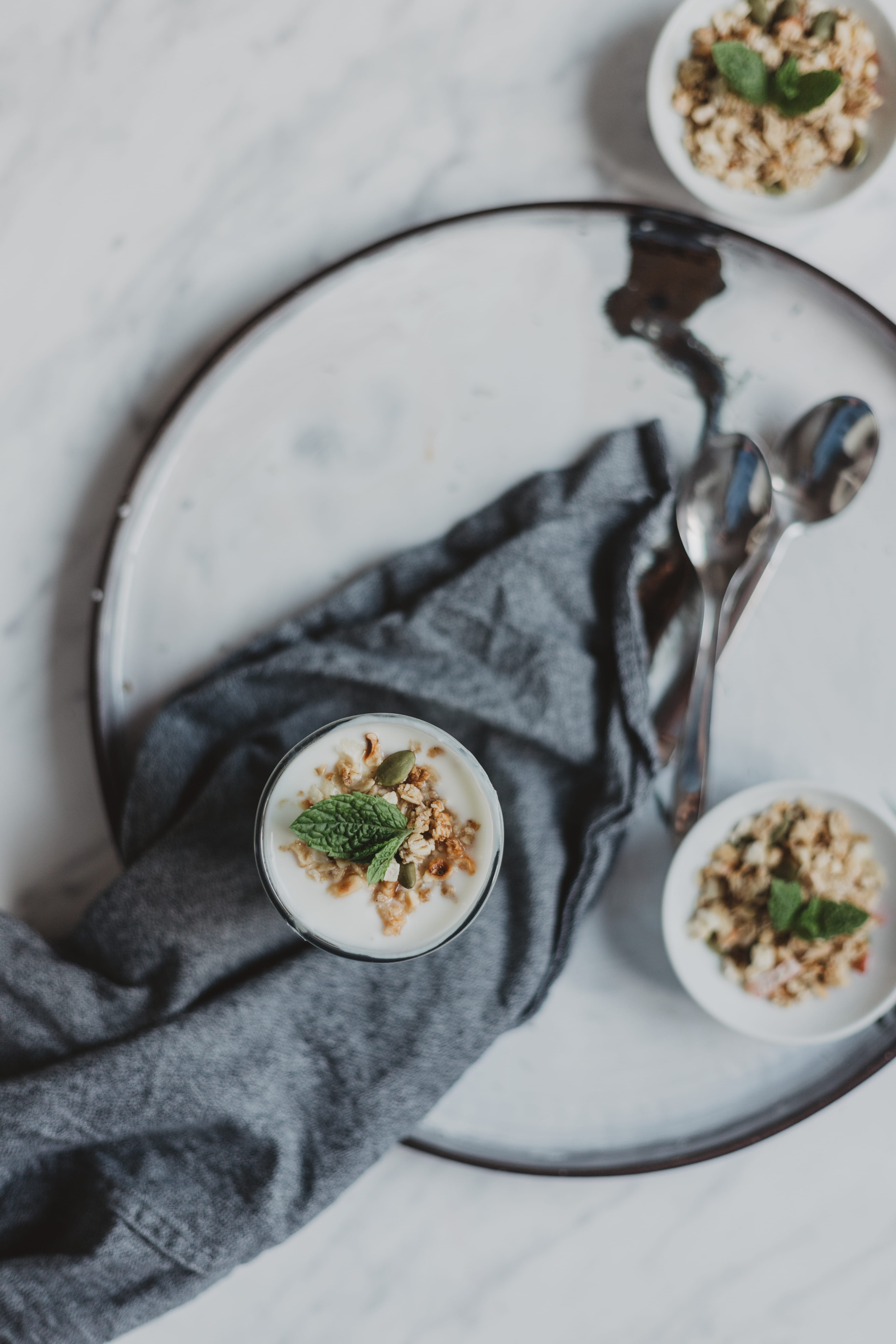 yougurt, grain, oatmeal, produce, yummy, tasty, foodphotography, selective focus, vegetable, pottery, meal, wellbeing, plant, indulgence, herb, no people, Phone HD Wallpaper