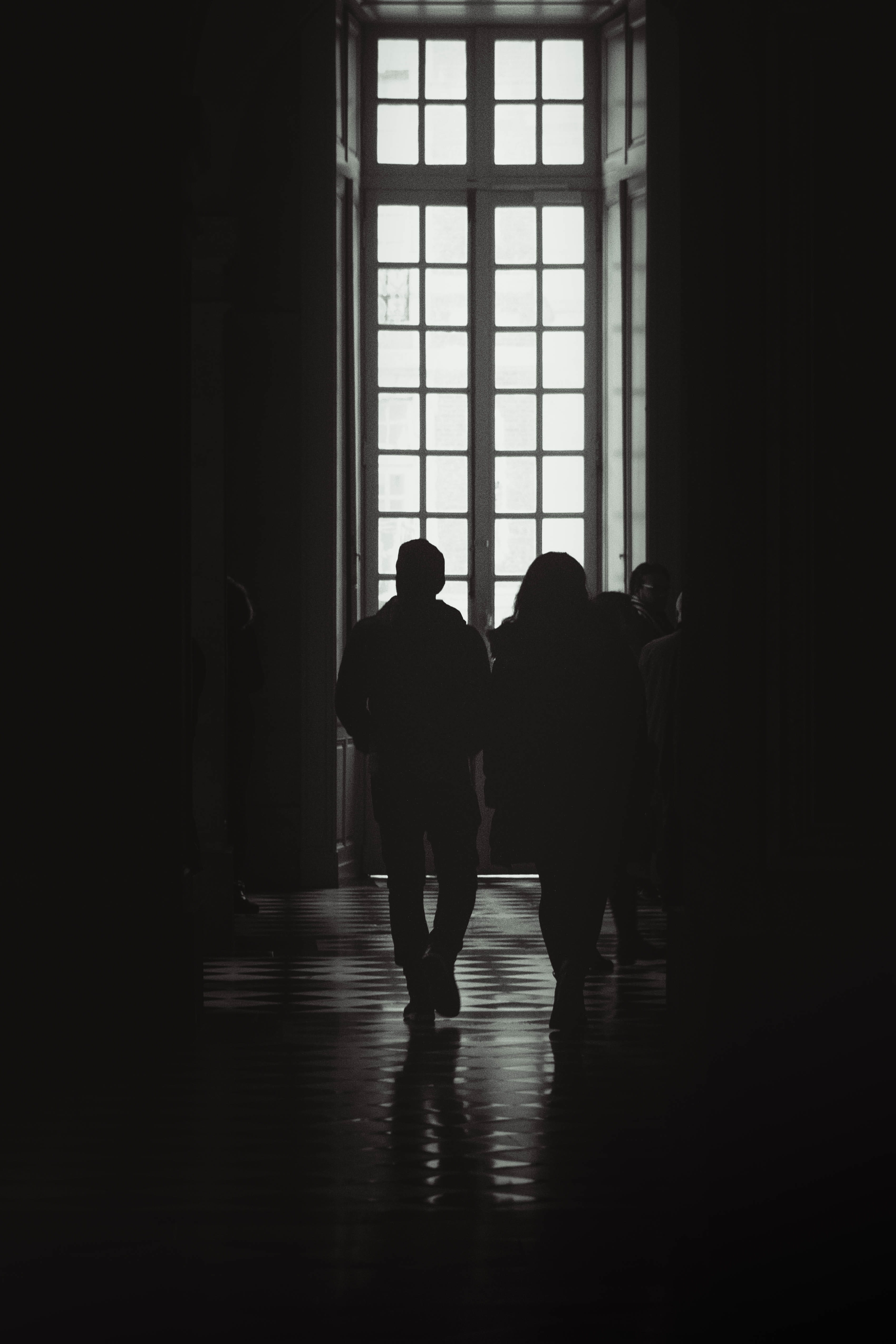 architecture, window, leisure activity, building, group of people, light, standing, person, adult, bnw, 4K, silhouette, indoors, walking, flooring, day, Phone HD Wallpaper