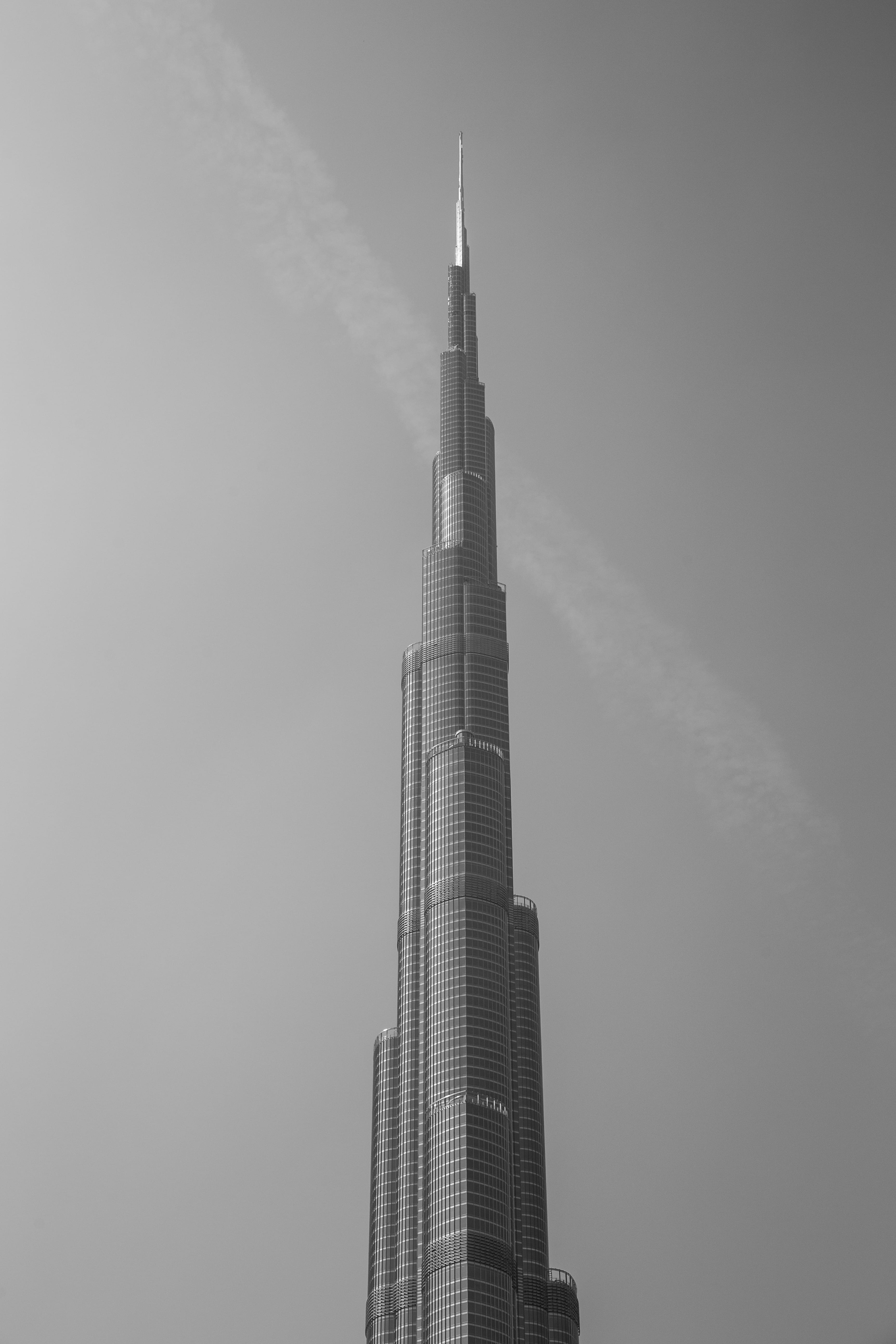 modern, architecture, no people, tower, burj khalifa, skyscraper, building exterior, canon, clear sky, 5K, city, bnw, dubai, building, low angle view, Phone HD Wallpaper