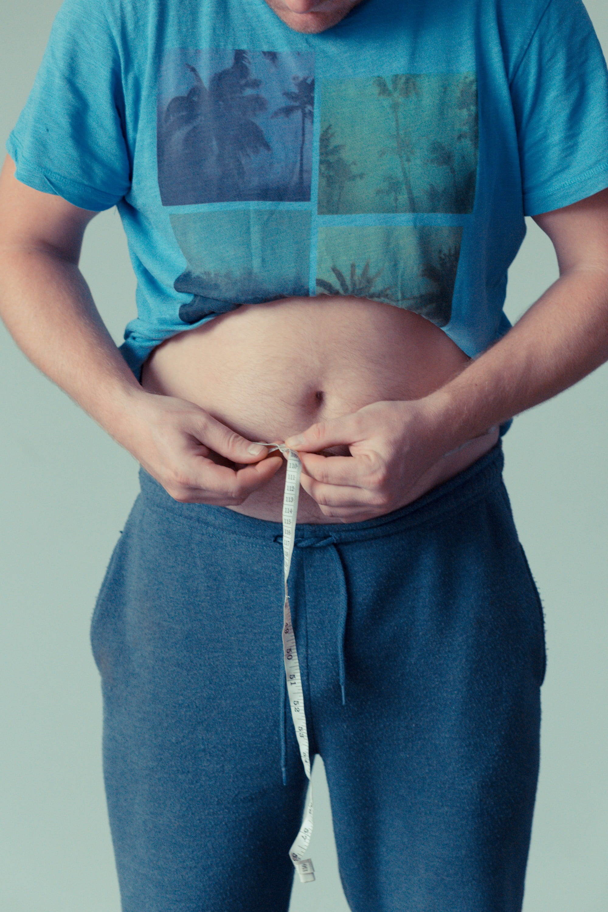 jeans, midsection, one person, close-up, fat, lifestyle, weigh, lifestyles, holding, human body part, slimming, diet, the weight of the, person, human hand, Phone HD Wallpaper