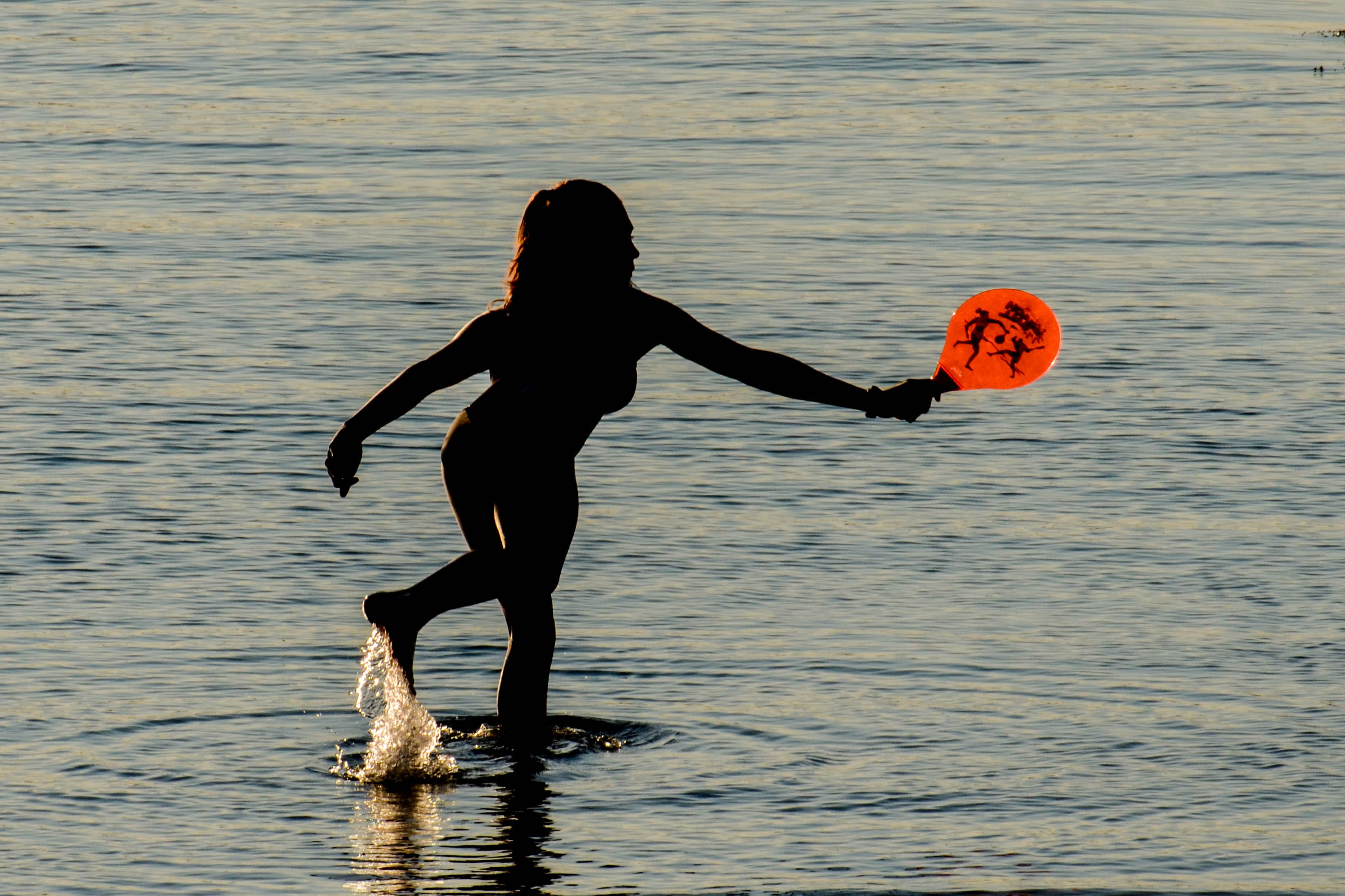 day, water, leisure activity, women, sea, jeu, plage, human arm, outdoors, 2K, nature, beauty in nature, beach, waterfront, motion, arms raised, adolescente, HD Wallpaper