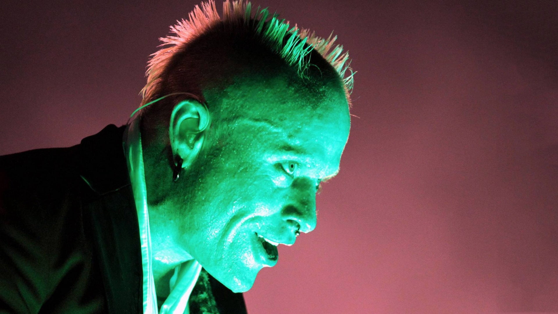 green color, light, looking away, men, emotion, face, s, headshot, copy space, black, males, body part, keith flint, look, illuminated, haircut, head And Shoulders, HD Wallpaper