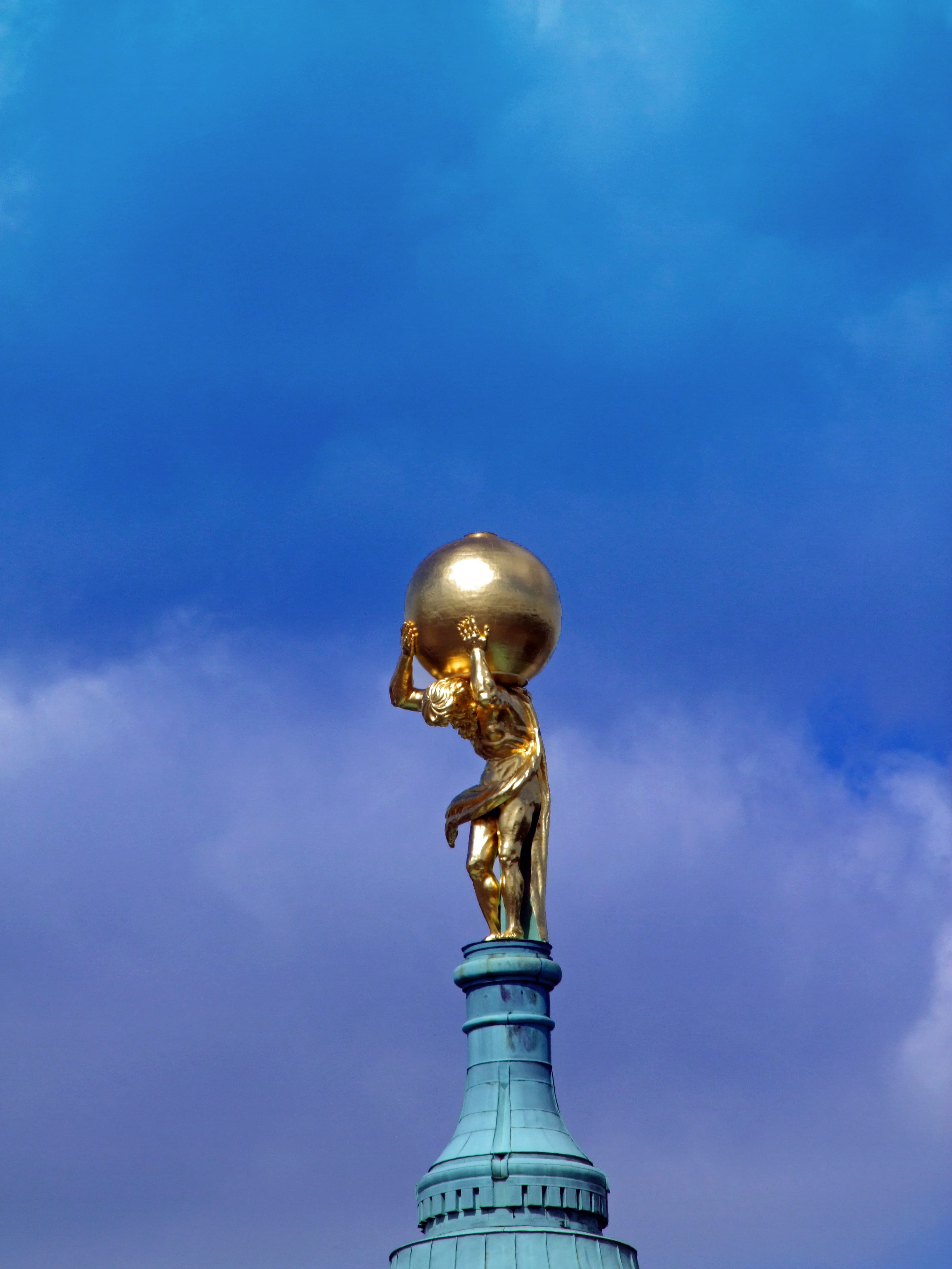 cloud - sky, no people, gold, architecture, travel destinations, atlas, museum, roof top, figure, sculpture, travel, representation, low angle view, male likeness, Phone HD Wallpaper