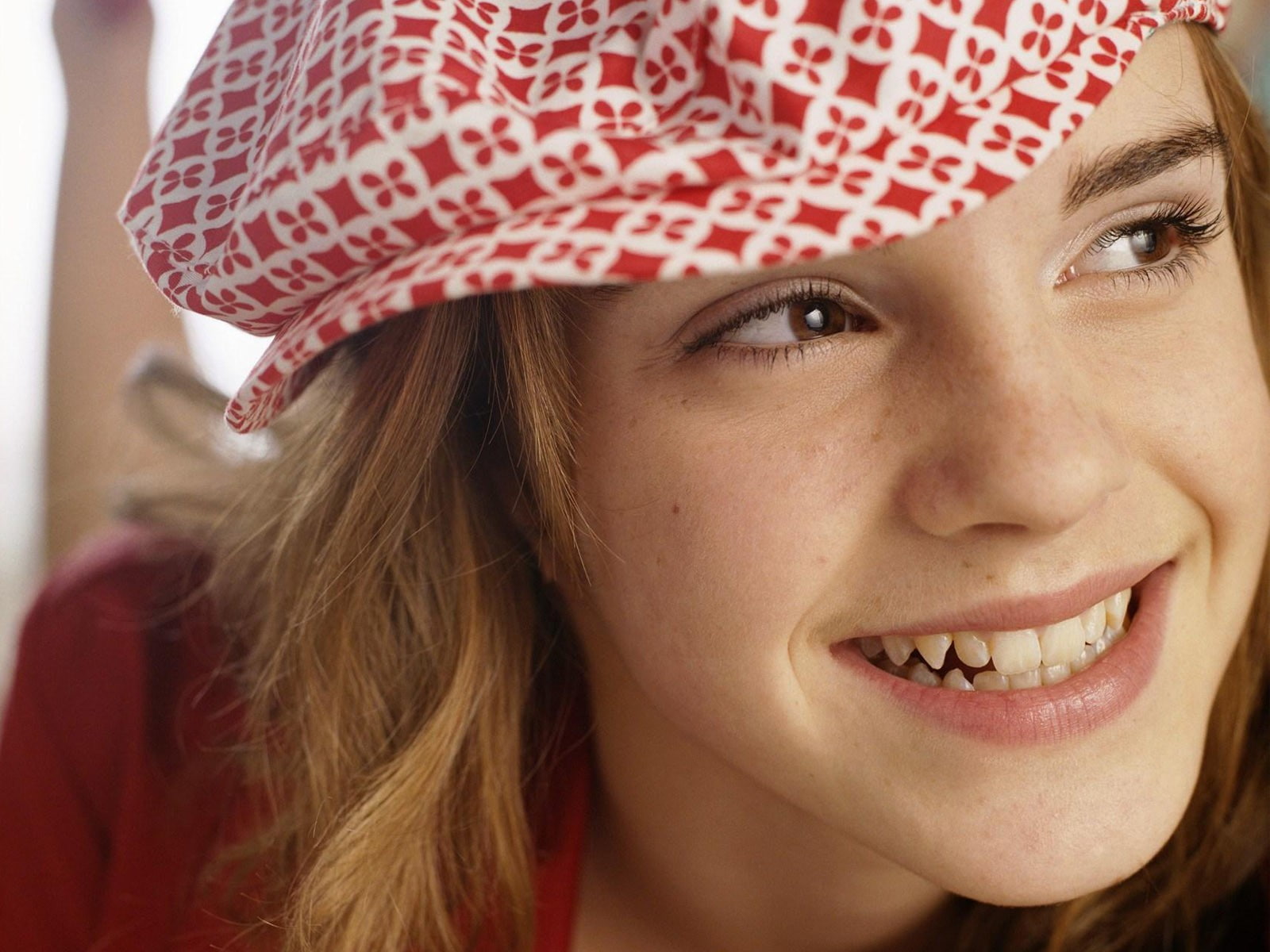 body part, Emma Watson, women, face, clothing, 720P, teeth, cheerful, hair, hairstyle, brown eyes, hat, human face, headshot, smiling, toothy smile, beautiful woman, HD Wallpaper