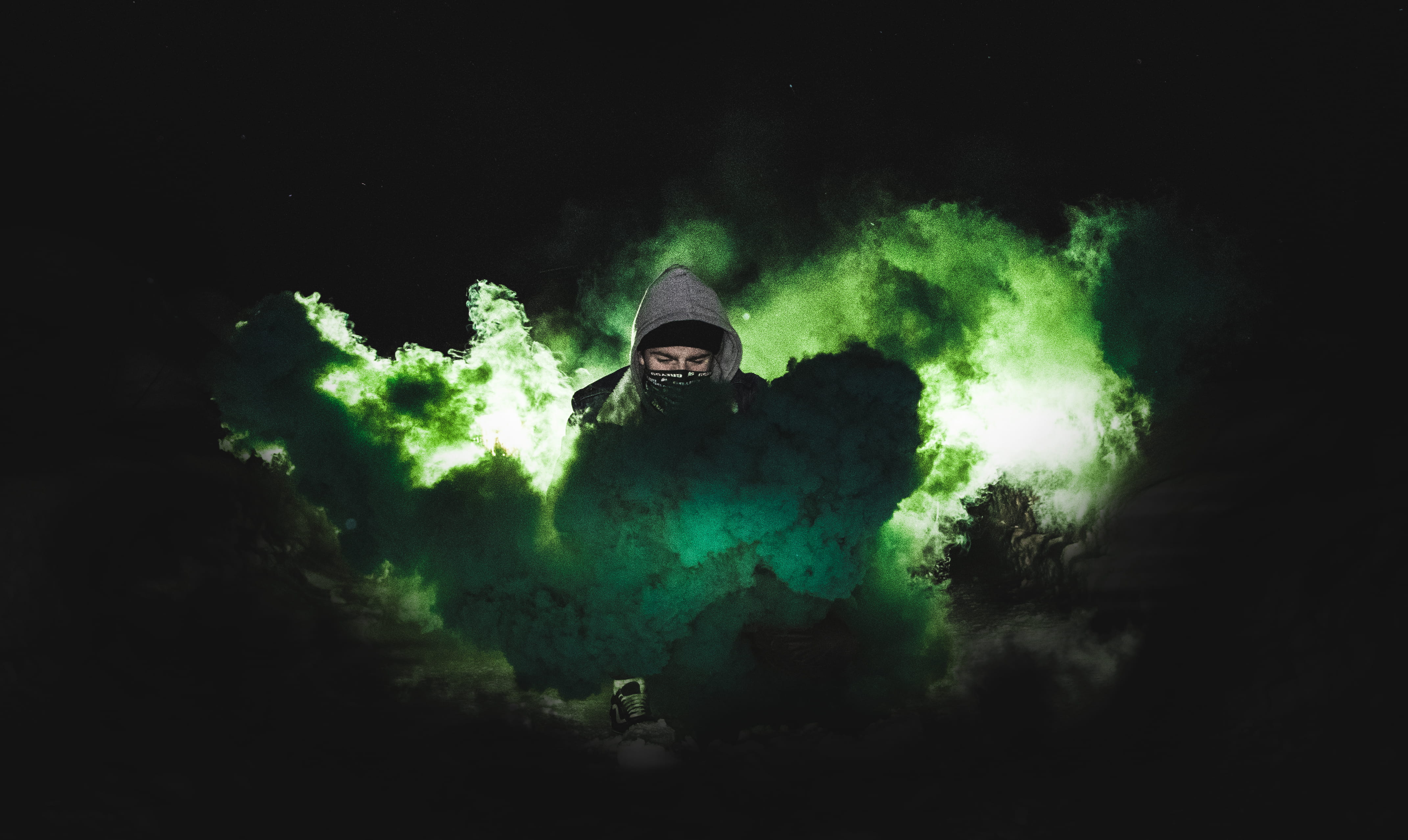 horror, 4K, norway, standing, low angle view, portrait, larvik, car, green color, black, magic, bandana, outdoors, mystery, night, front view, spooky, HD Wallpaper