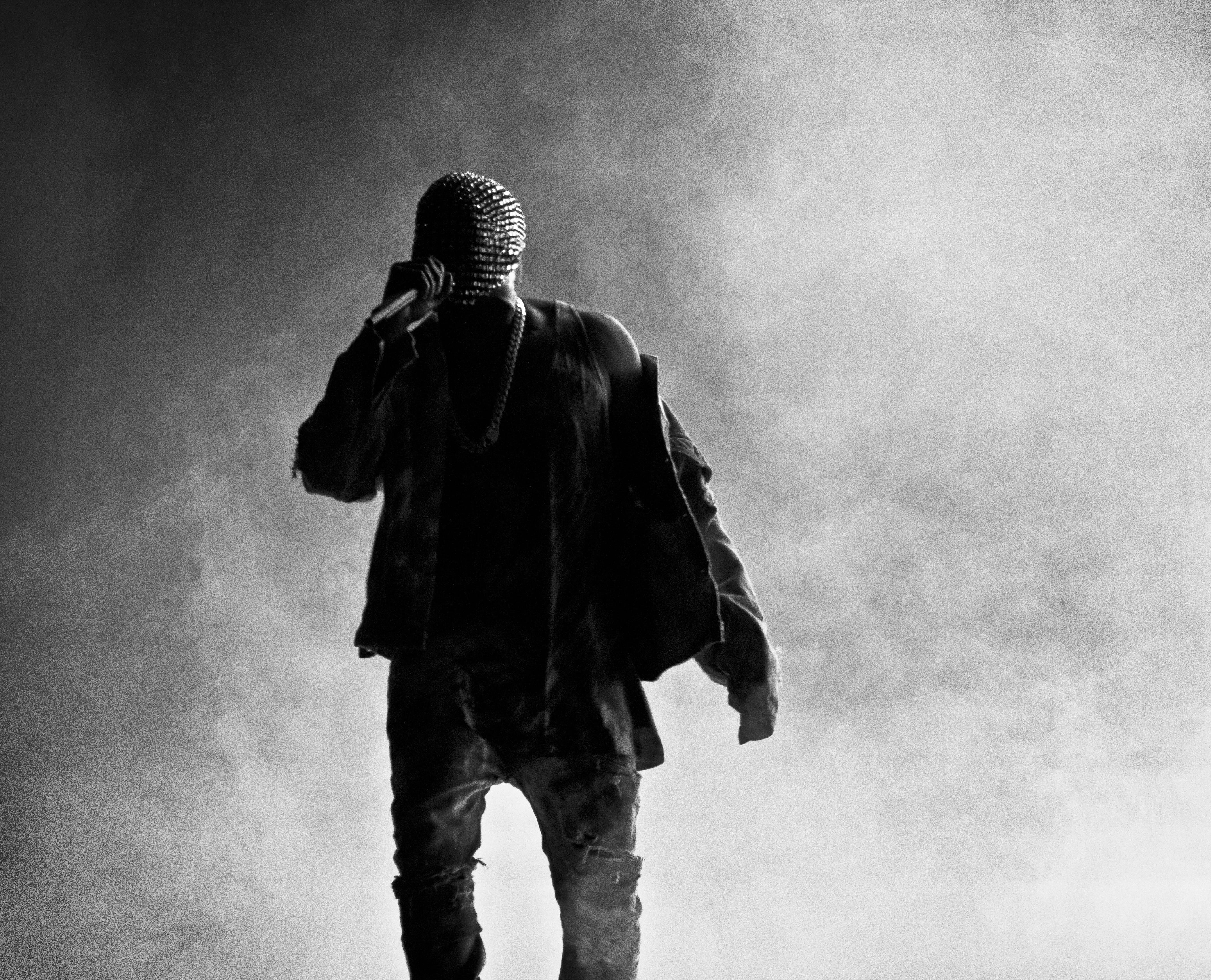 rock, one person, black and white, person, singer, leisure activity, musician, sound, nature, standing, concert, hard, males, sky, entertainment, man, cloud - sky, HD Wallpaper
